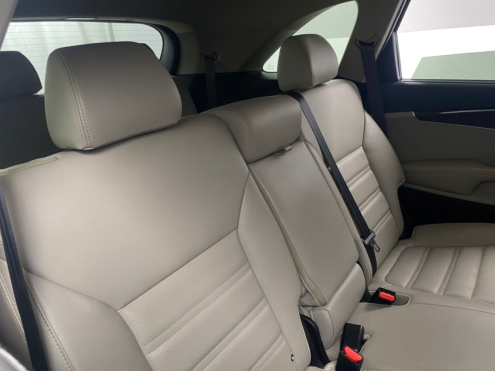 Thumbnail: 2017 Kia Sorento - 5