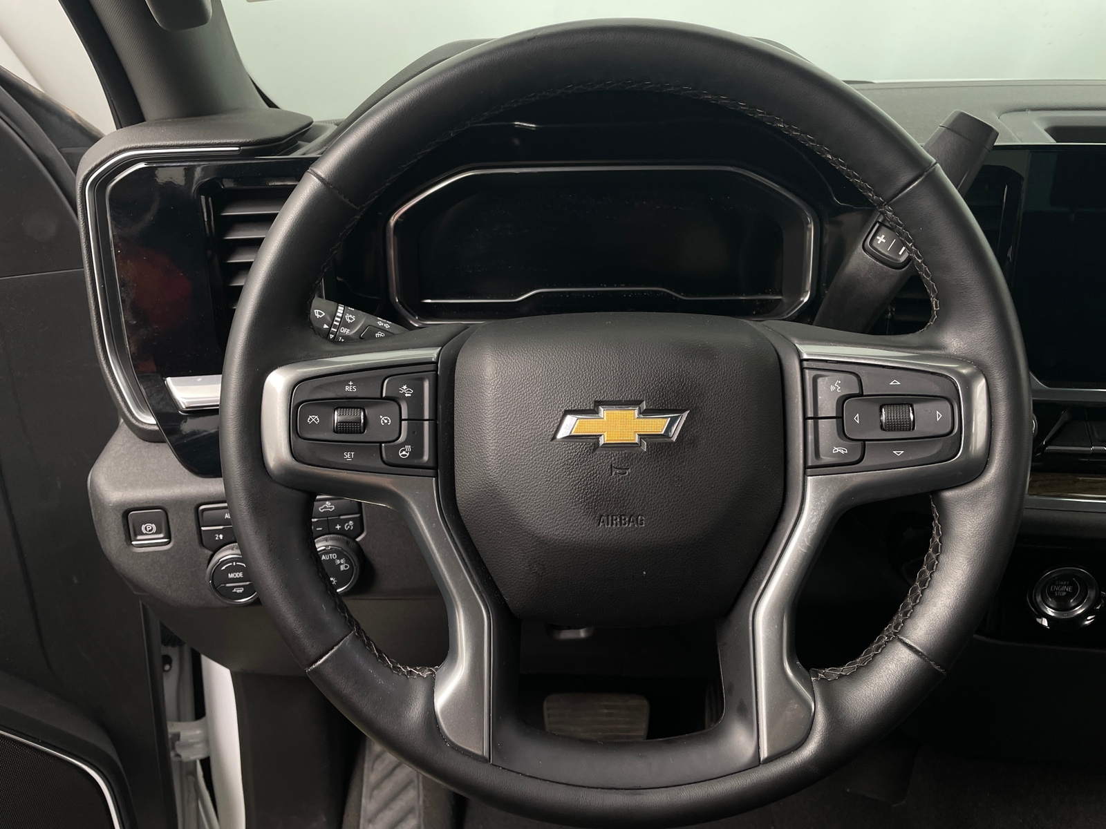 Thumbnail: 2024 Chevrolet Silverado 1500 - 5