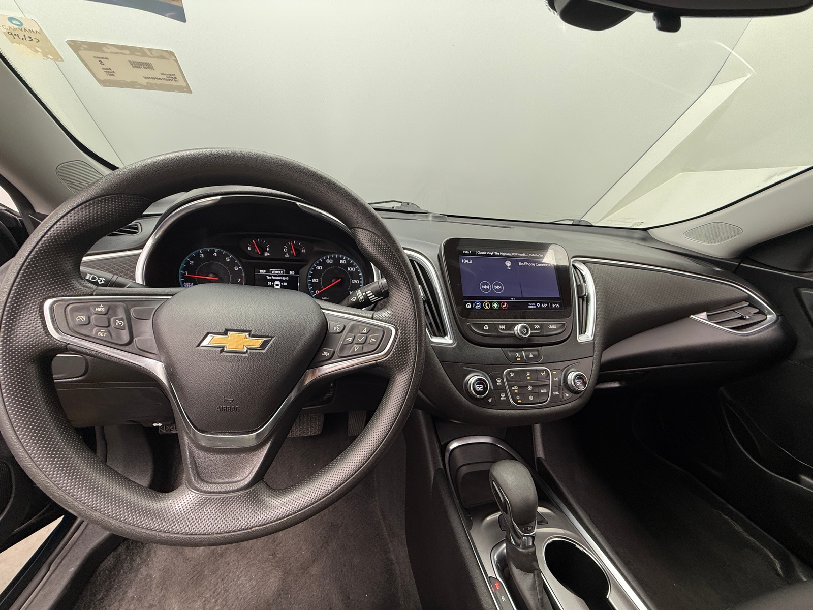Thumbnail: 2021 Chevrolet Malibu - 3