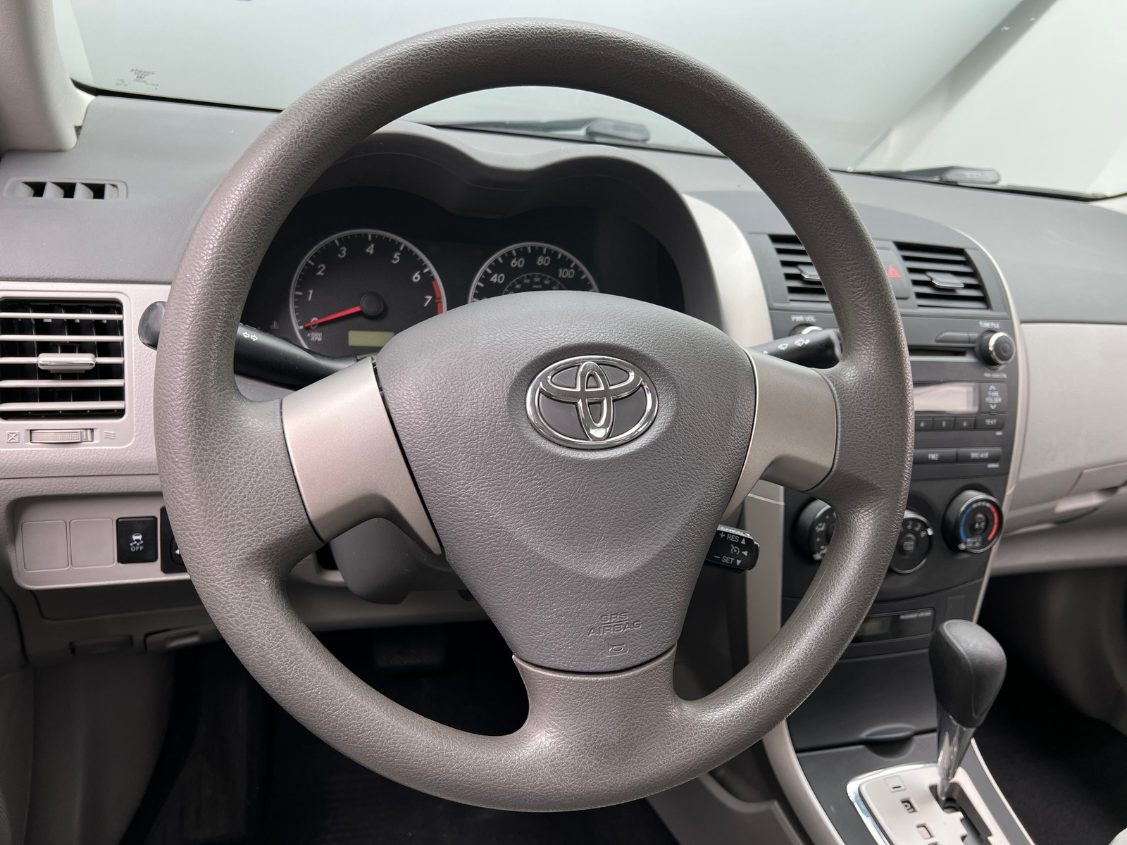 Thumbnail: 2010 Toyota Corolla - 5