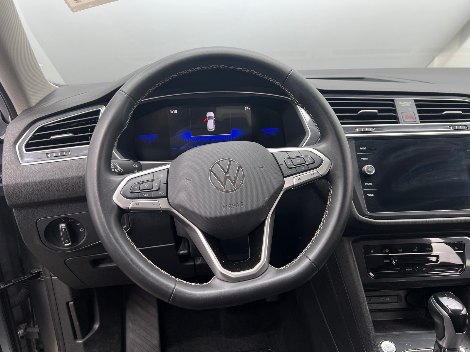 Thumbnail: 2024 Volkswagen Tiguan - 4