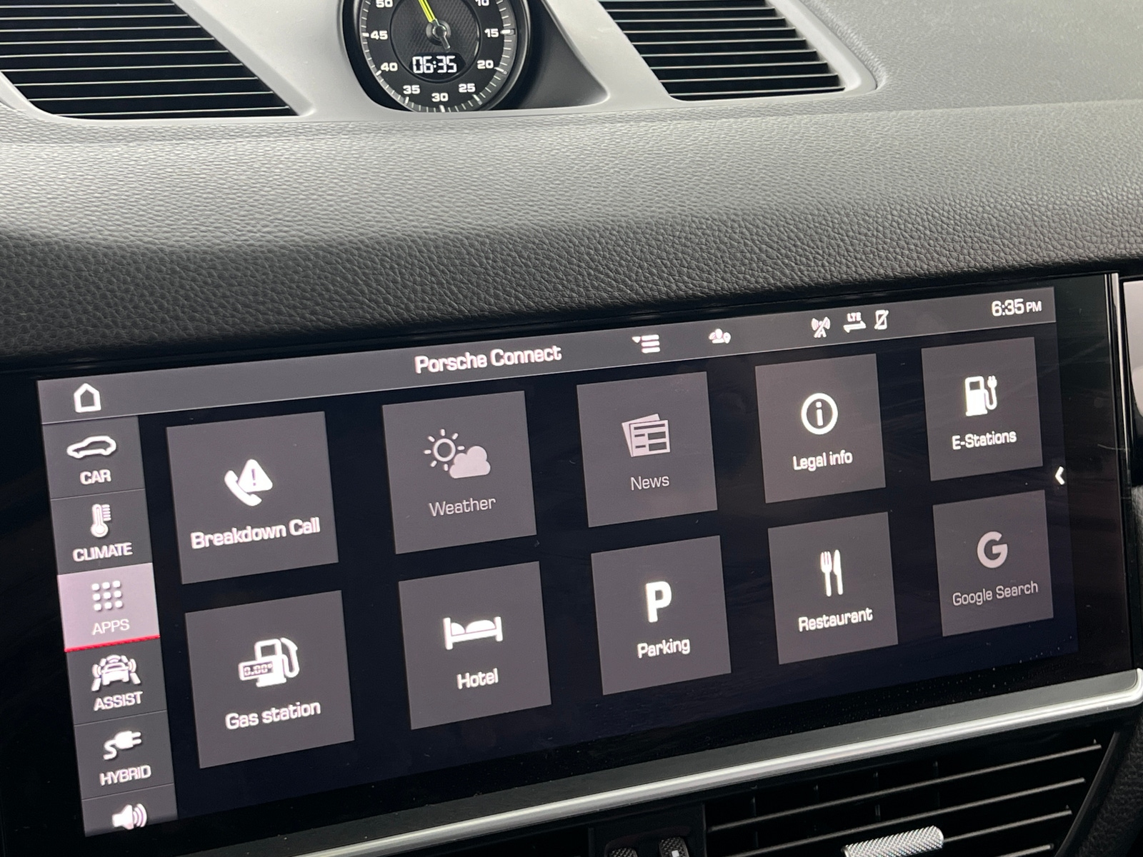 Thumbnail: 2020 Porsche Cayenne - 3