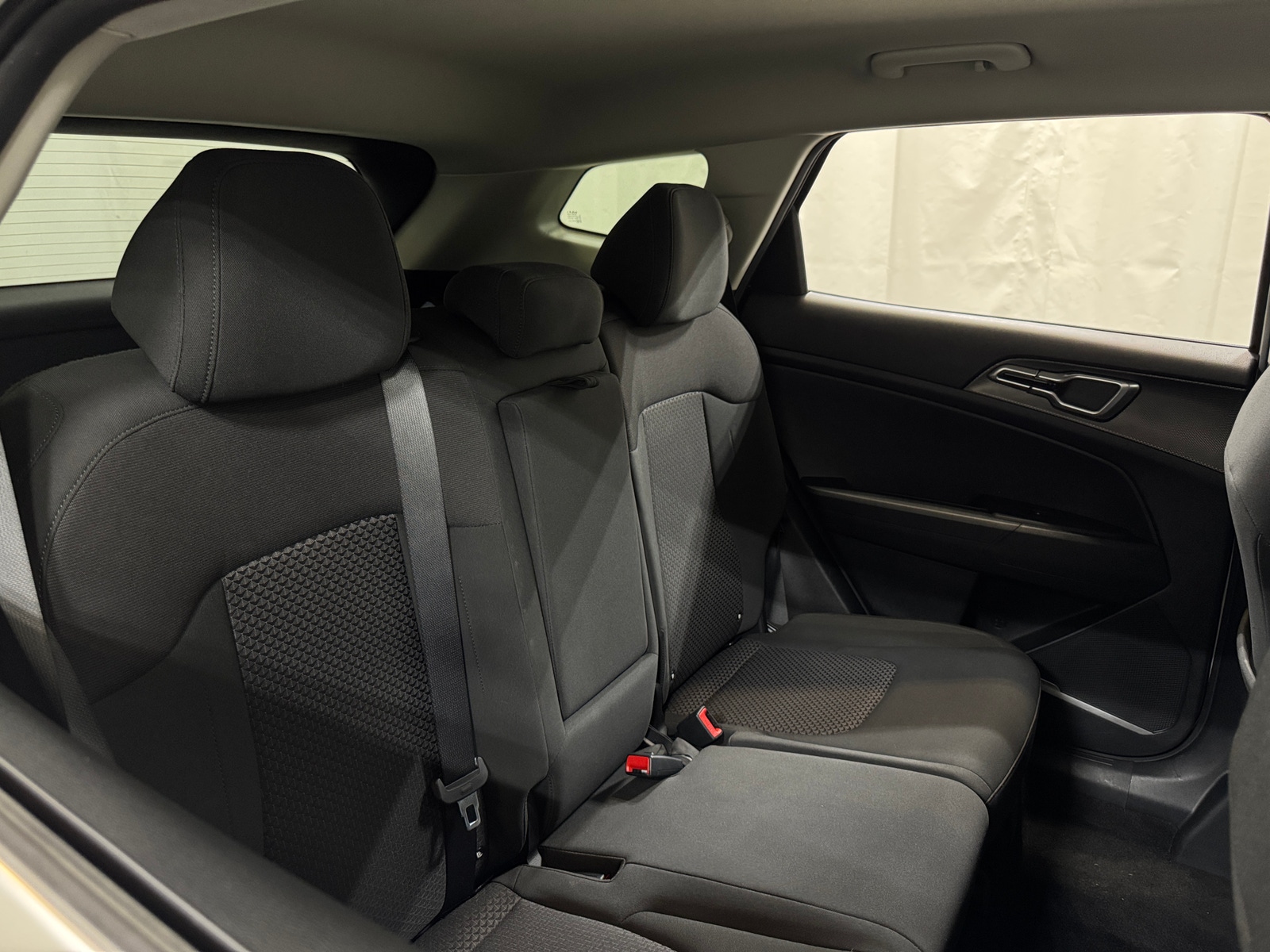 Thumbnail: 2023 Kia Sportage - 6
