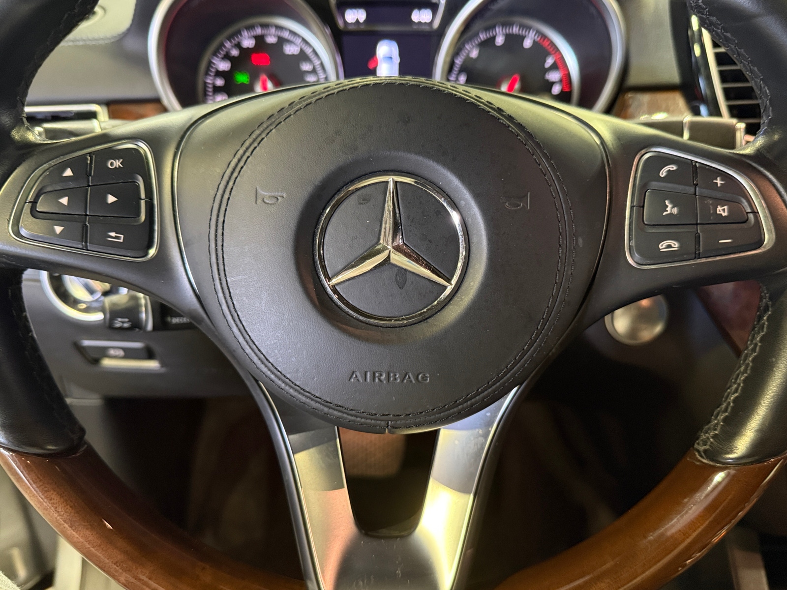 Thumbnail: 2017 Mercedes-Benz GLS - 4