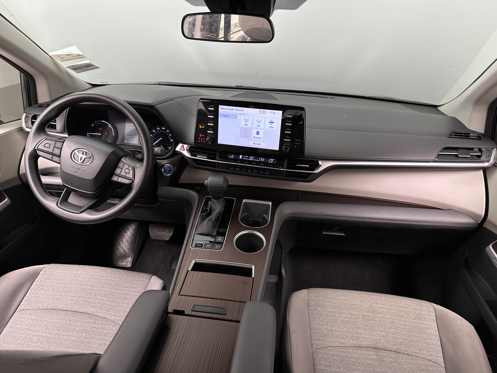 Thumbnail: 2023 Toyota Sienna - 3
