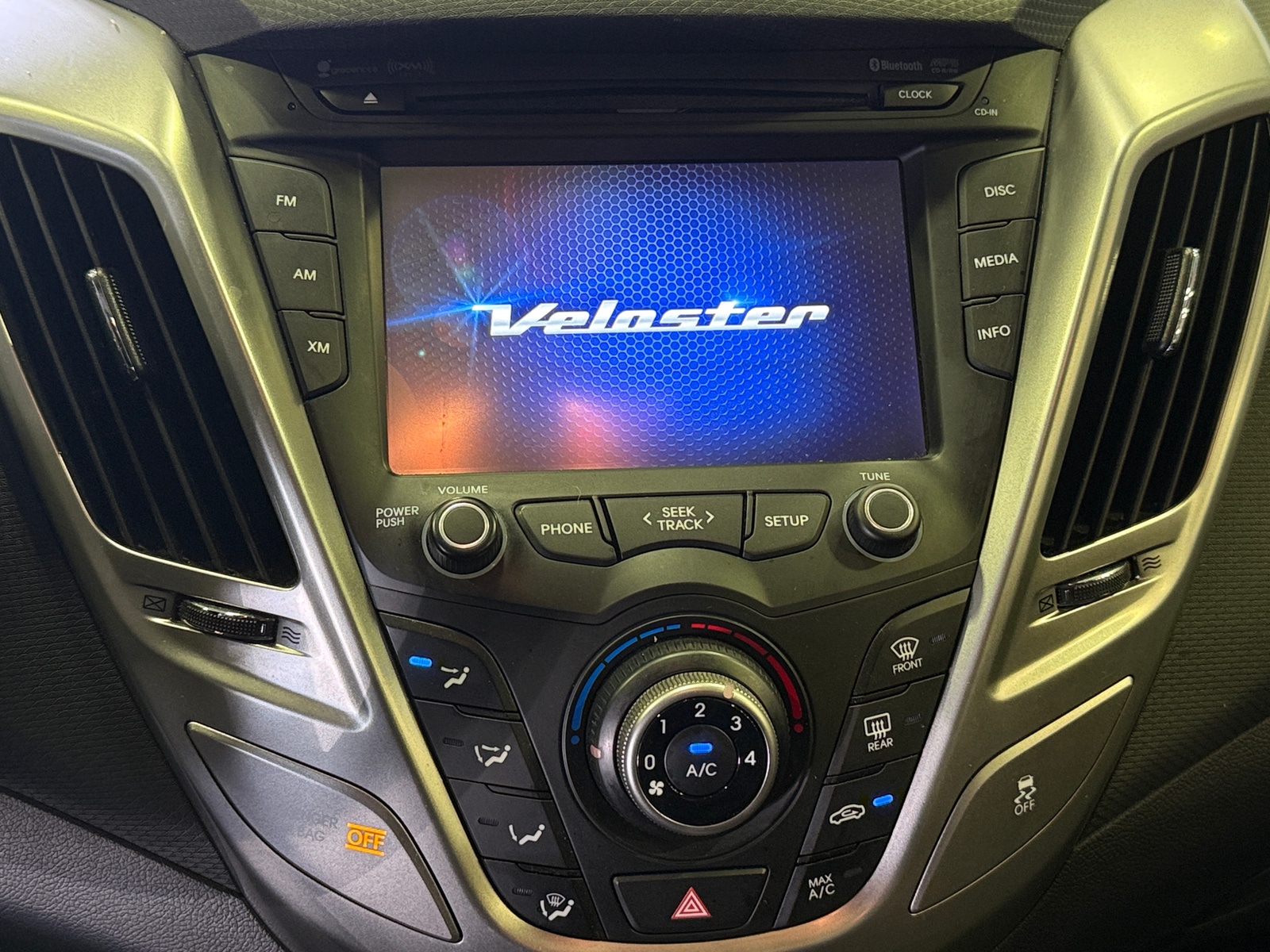 Thumbnail: 2016 Hyundai Veloster - 4