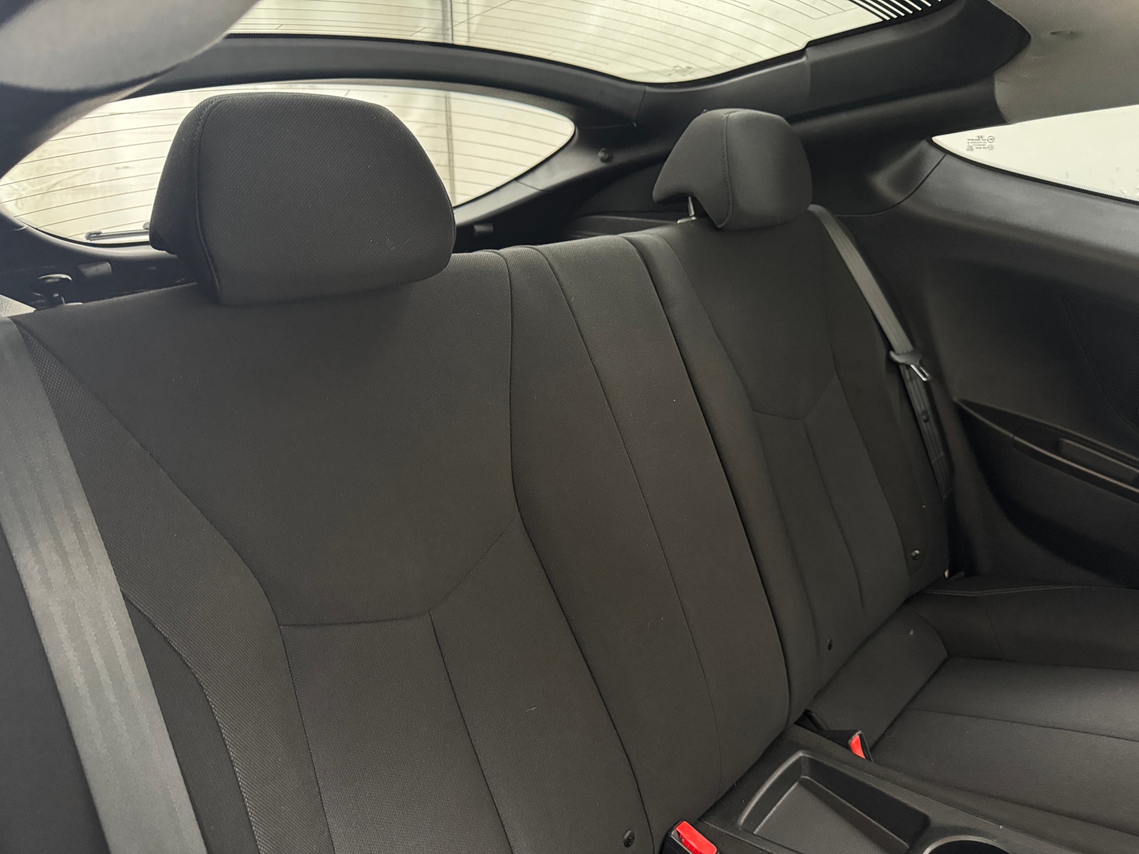 Thumbnail: 2016 Hyundai Veloster - 6