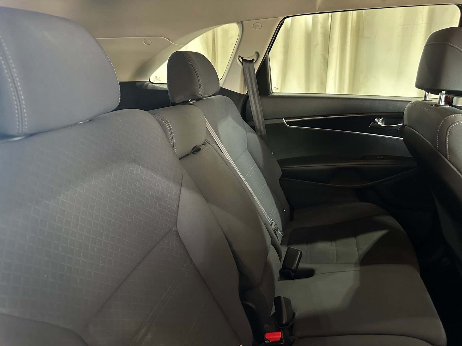 Thumbnail: 2017 Kia Sorento - 6