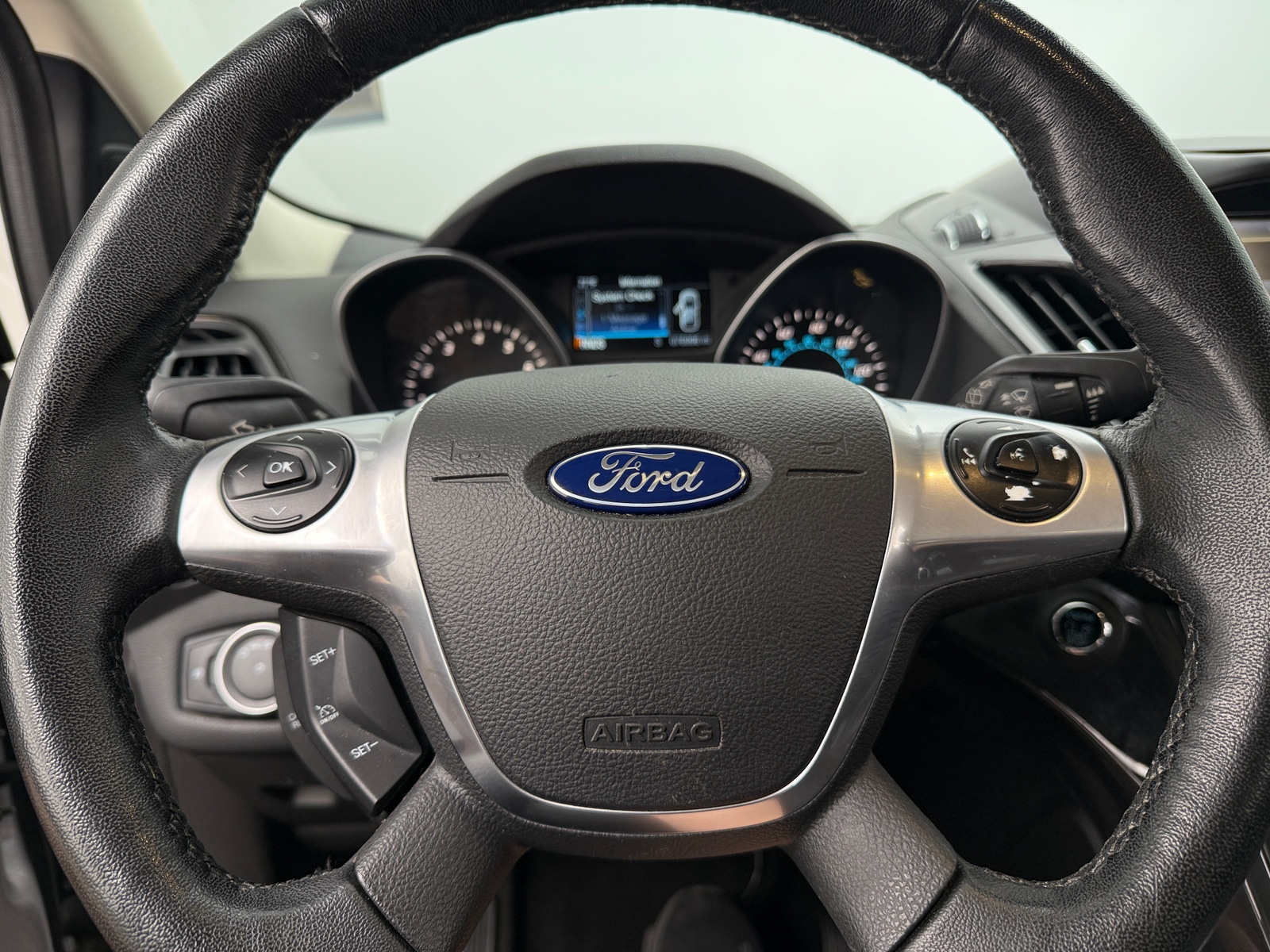 Thumbnail: 2015 Ford Escape - 4