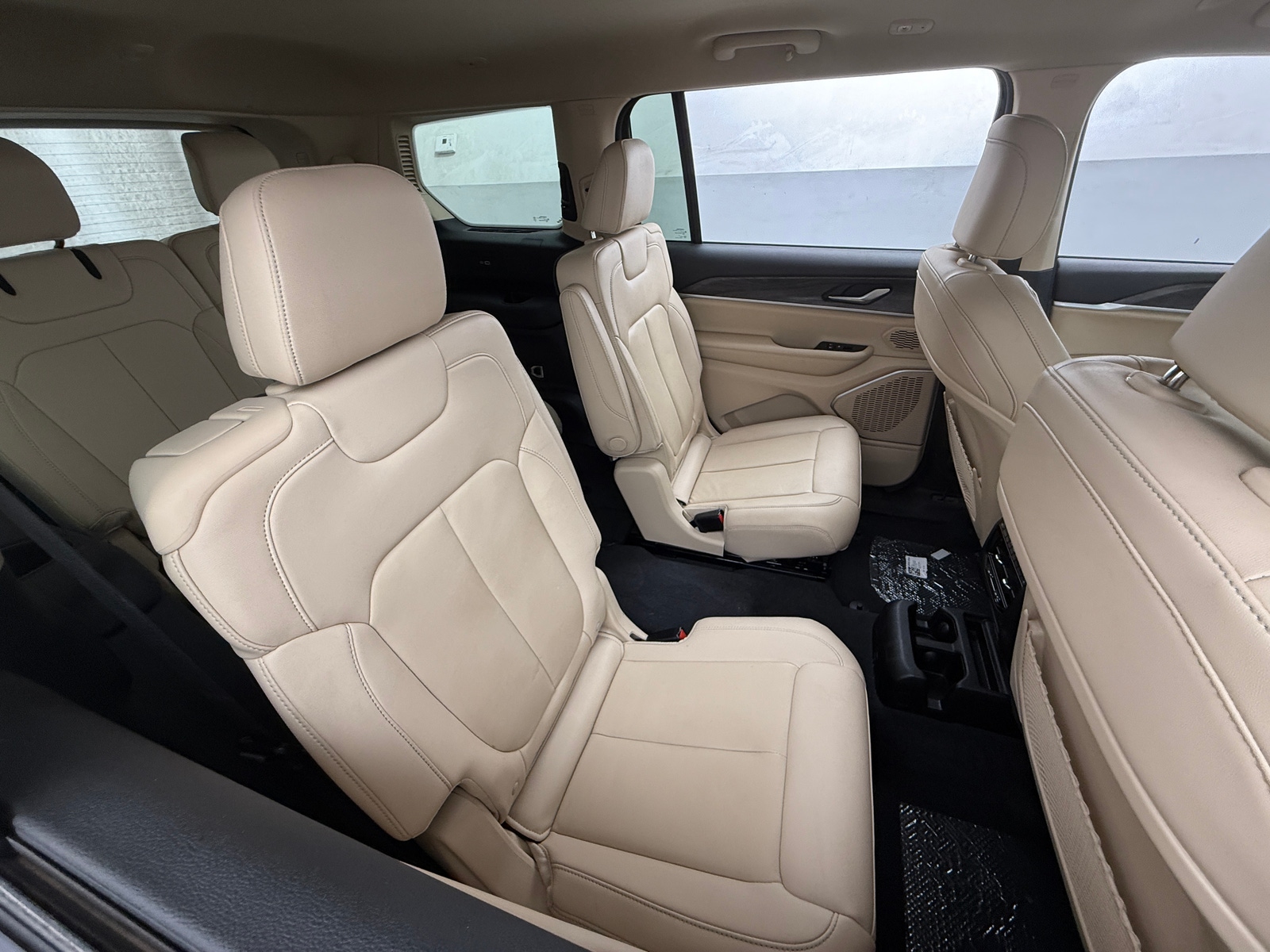 Thumbnail: 2021 Jeep Grand Cherokee L - 5