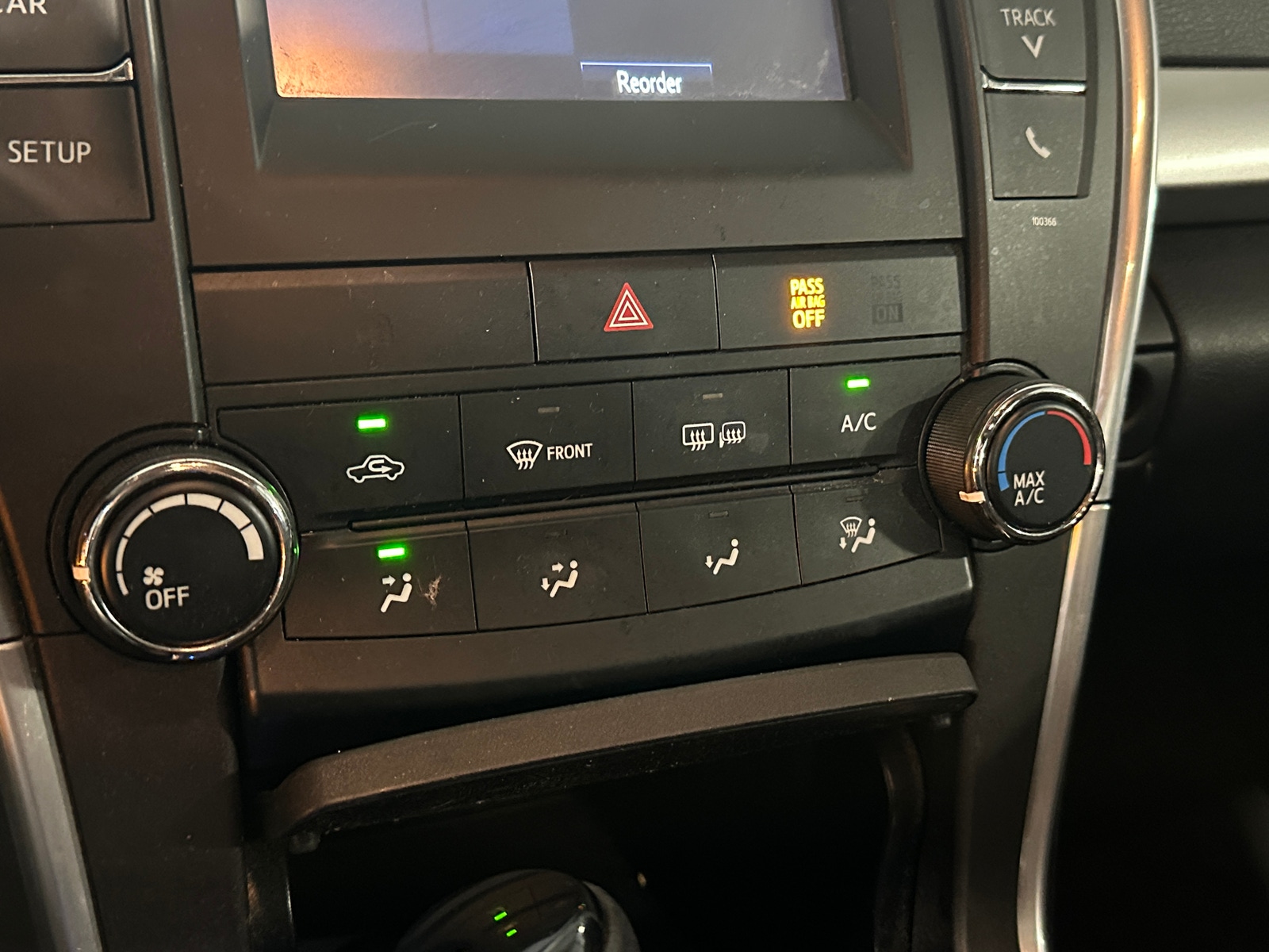 Thumbnail: 2015 Toyota Camry - 4