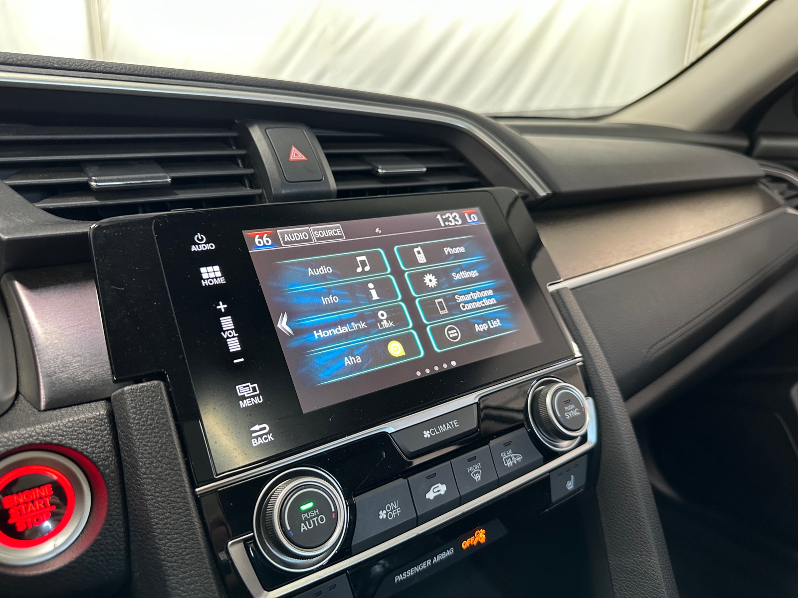Thumbnail: 2016 Honda Civic - 3