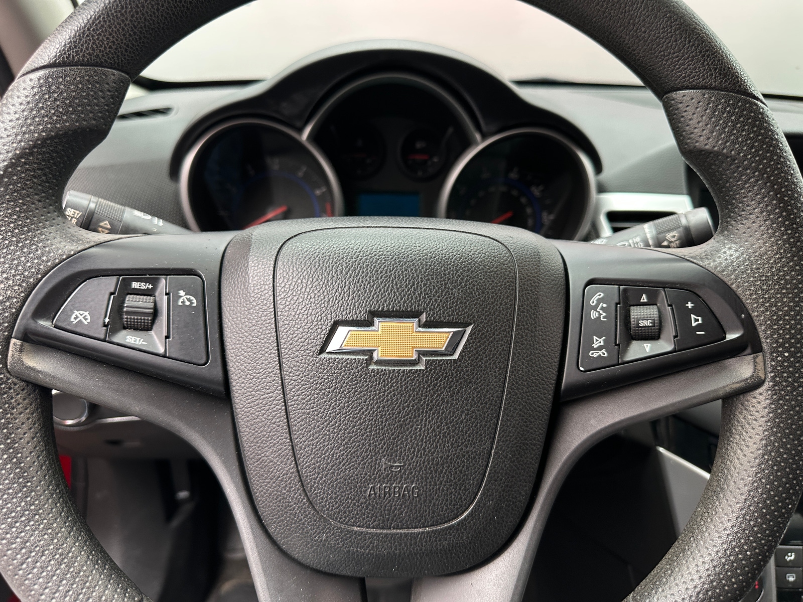 Thumbnail: 2015 Chevrolet Cruze - 5