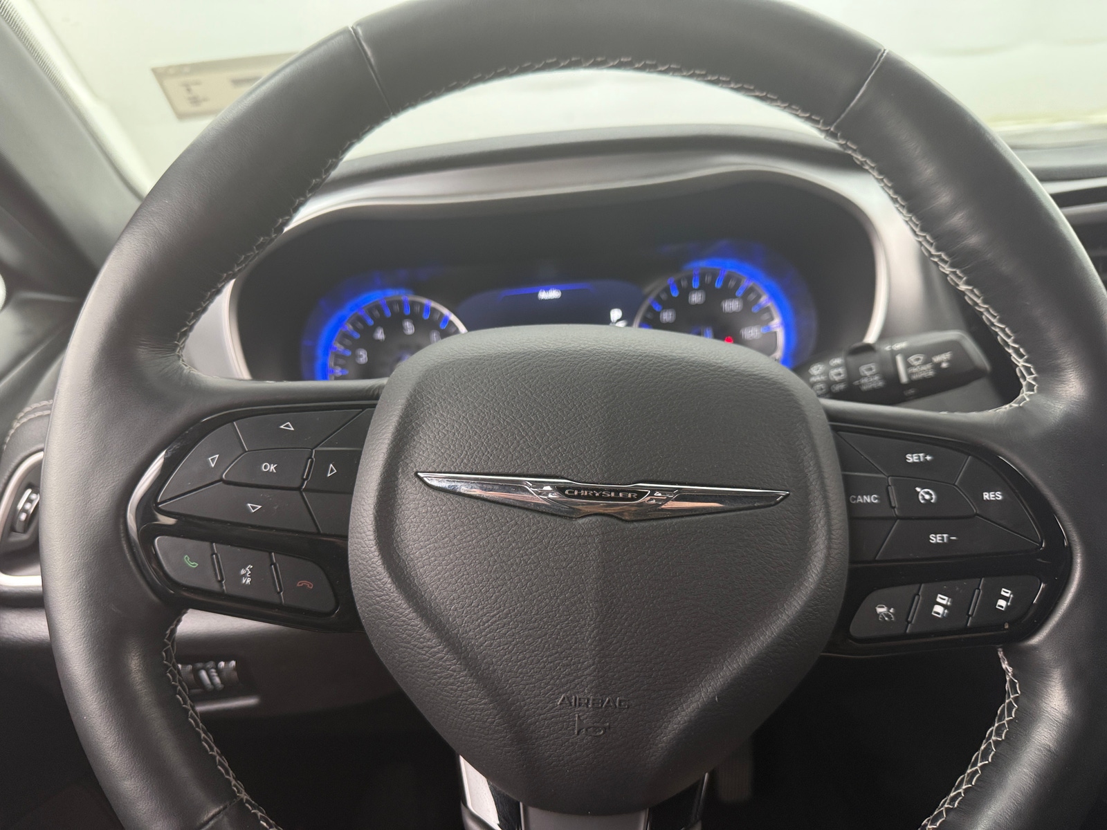 Thumbnail: 2021 Chrysler Pacifica - 4