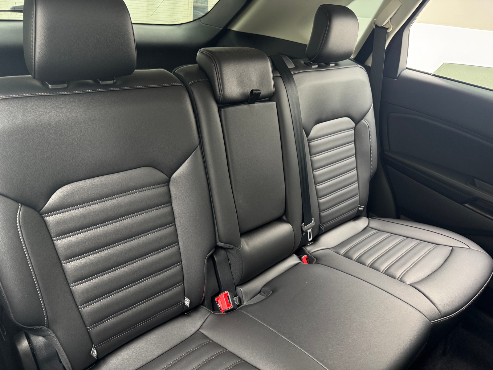 Thumbnail: 2021 Ford Edge - 5
