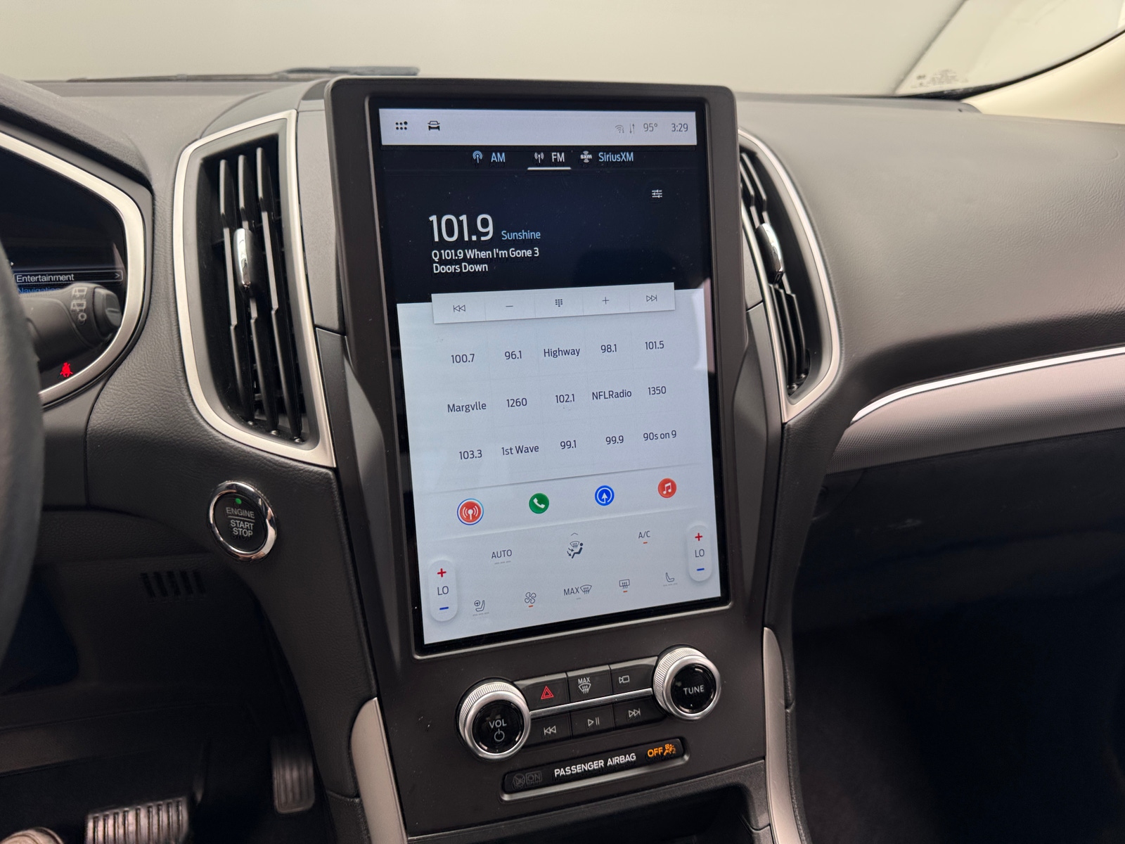 Thumbnail: 2021 Ford Edge - 3