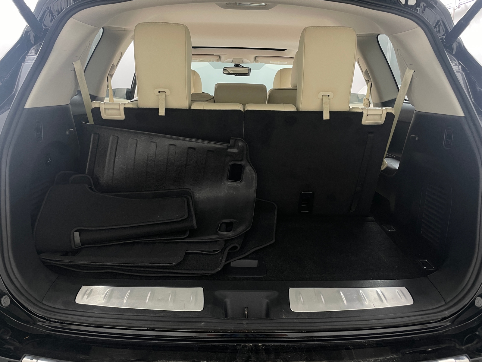 Thumbnail: 2019 INFINITI QX60 - 6