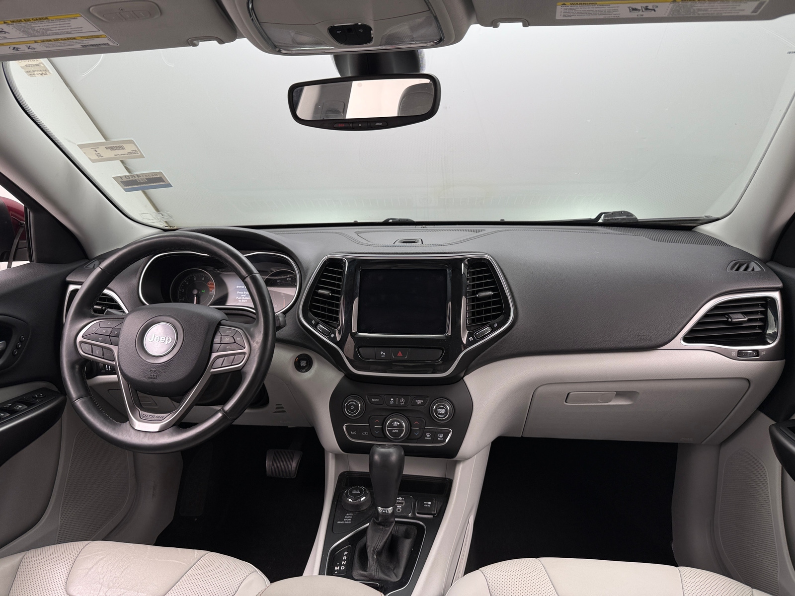 Thumbnail: 2019 Jeep Cherokee - 2
