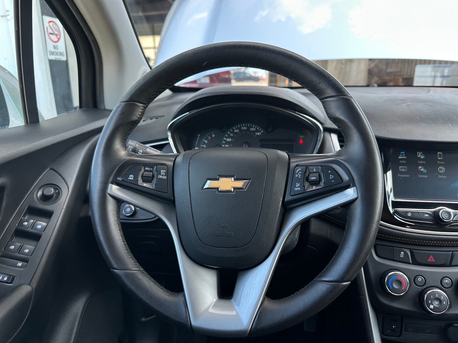Thumbnail: 2017 Chevrolet Trax - 5