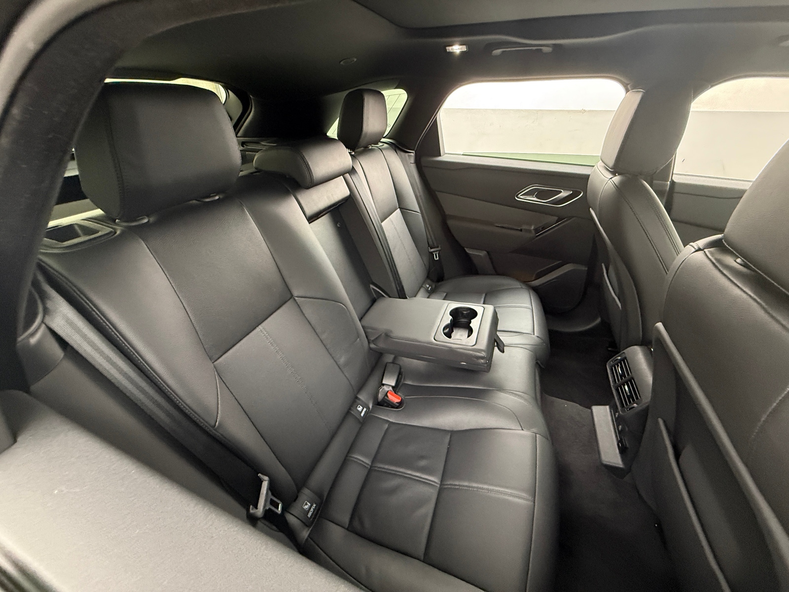 Thumbnail: 2025 Land Rover Range Rover Velar - 5