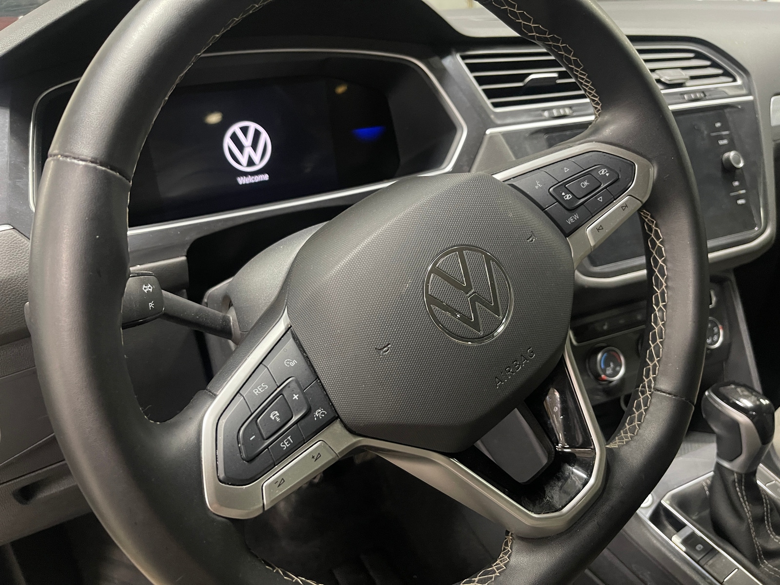 Thumbnail: 2024 Volkswagen Tiguan - 5