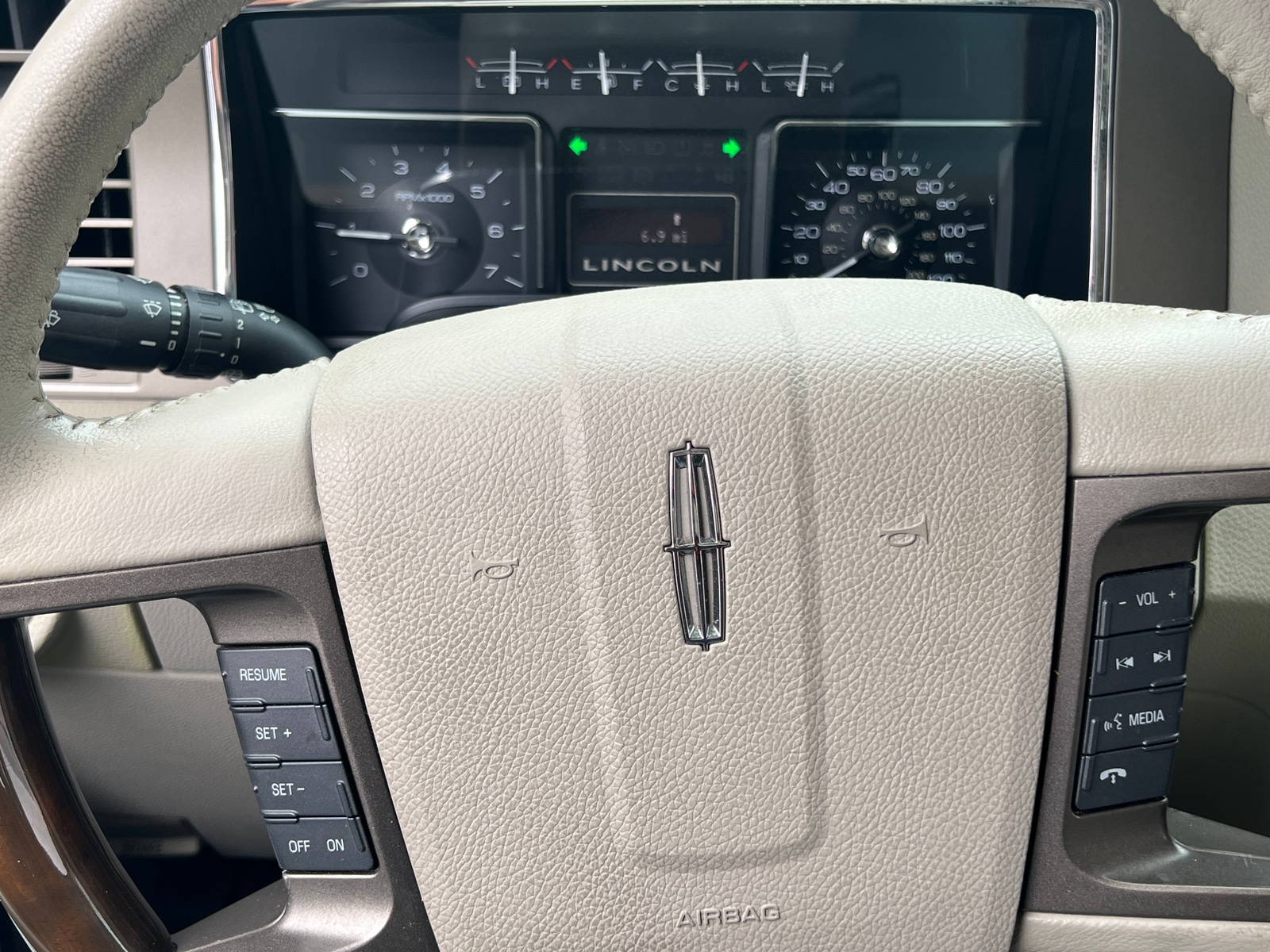 Thumbnail: 2014 Lincoln Navigator - 4