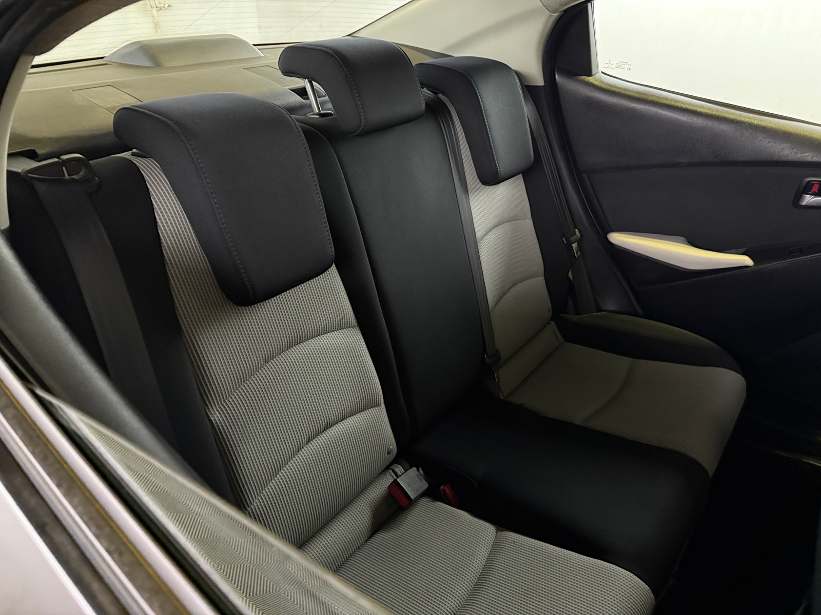 Thumbnail: 2017 Toyota Yaris iA - 6