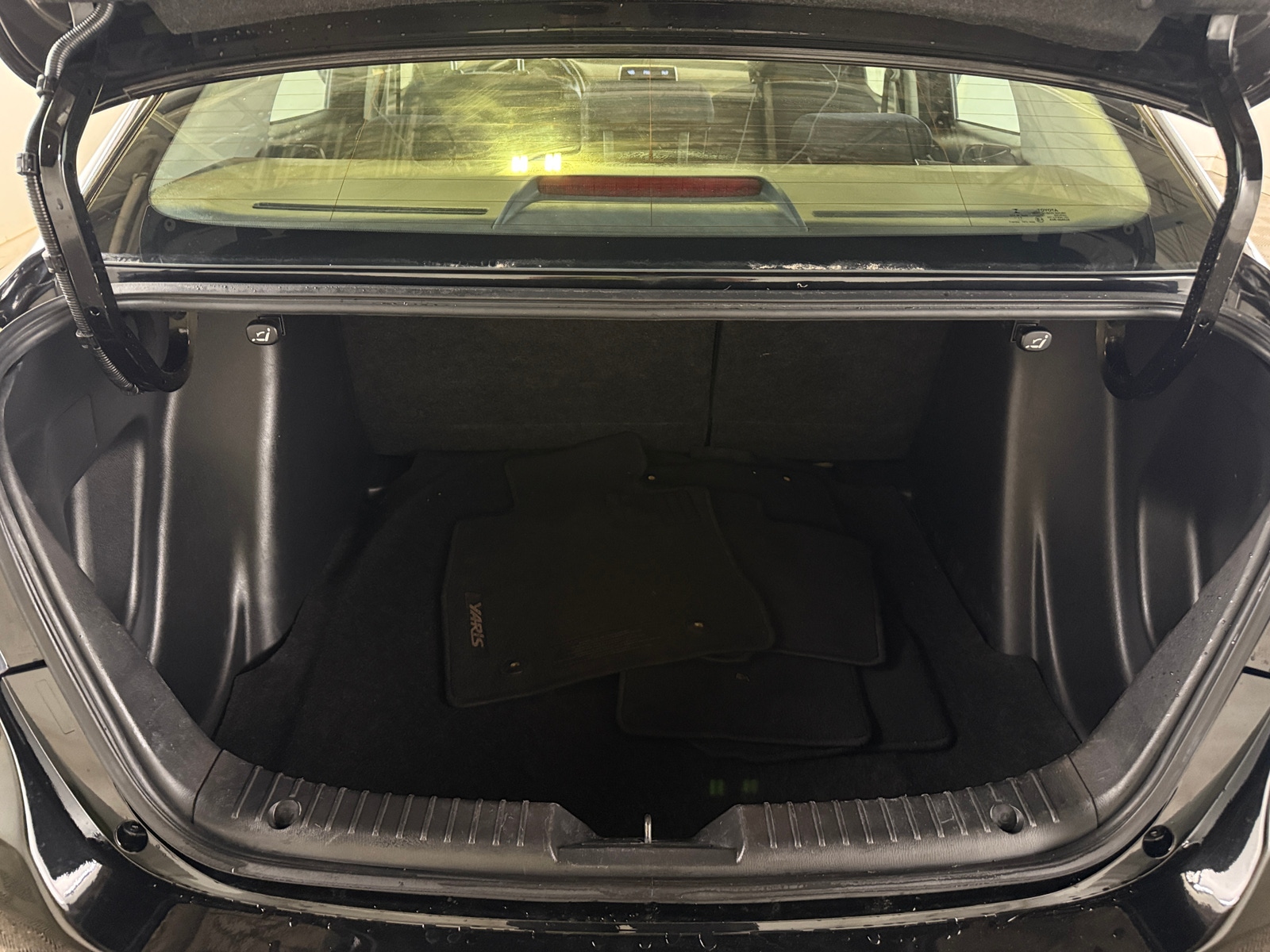 Thumbnail: 2017 Toyota Yaris iA - 7