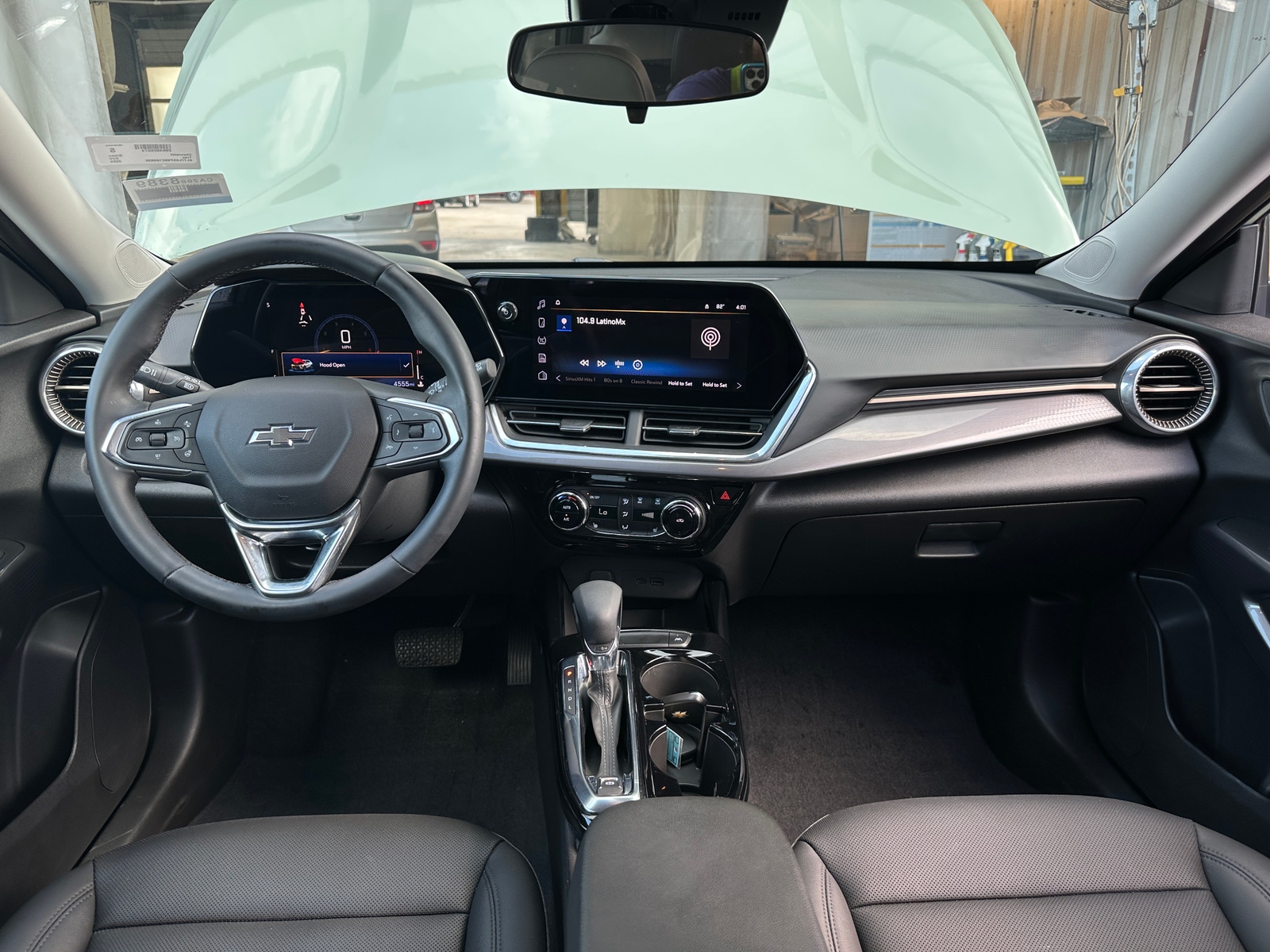 Thumbnail: 2025 Chevrolet Trax - 2