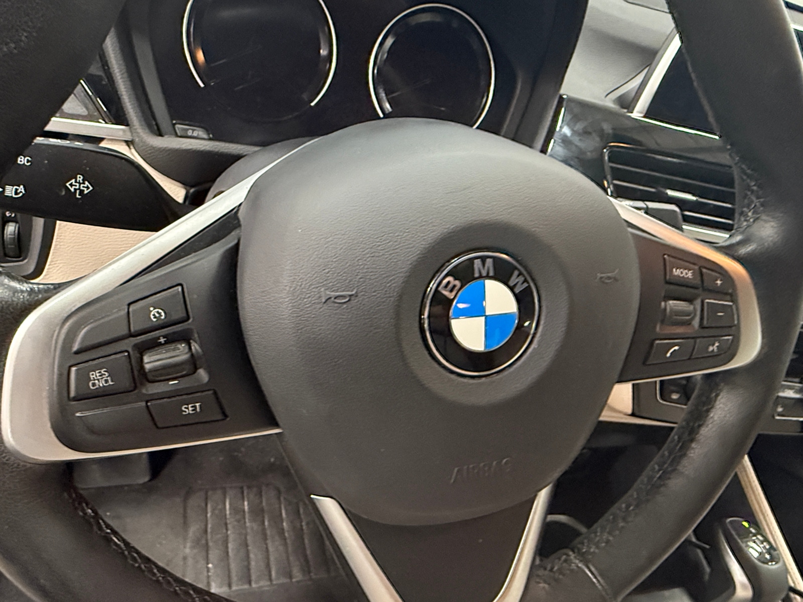 Thumbnail: 2019 BMW X1 - 4