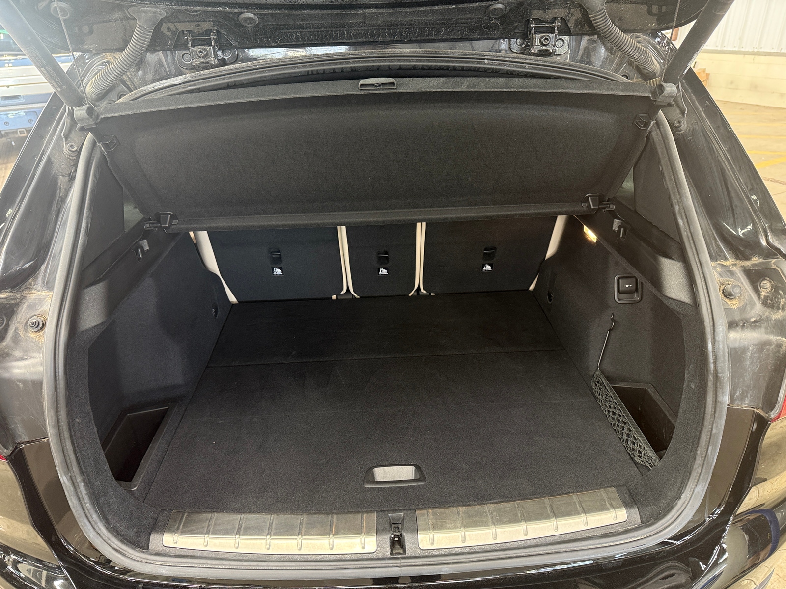 Thumbnail: 2019 BMW X1 - 6