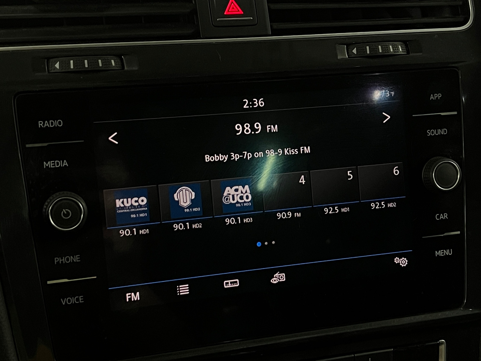 Thumbnail: 2018 Volkswagen e-Golf - 3