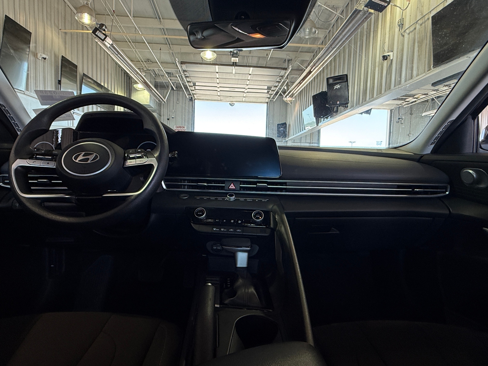 Thumbnail: 2024 Hyundai Elantra - 3
