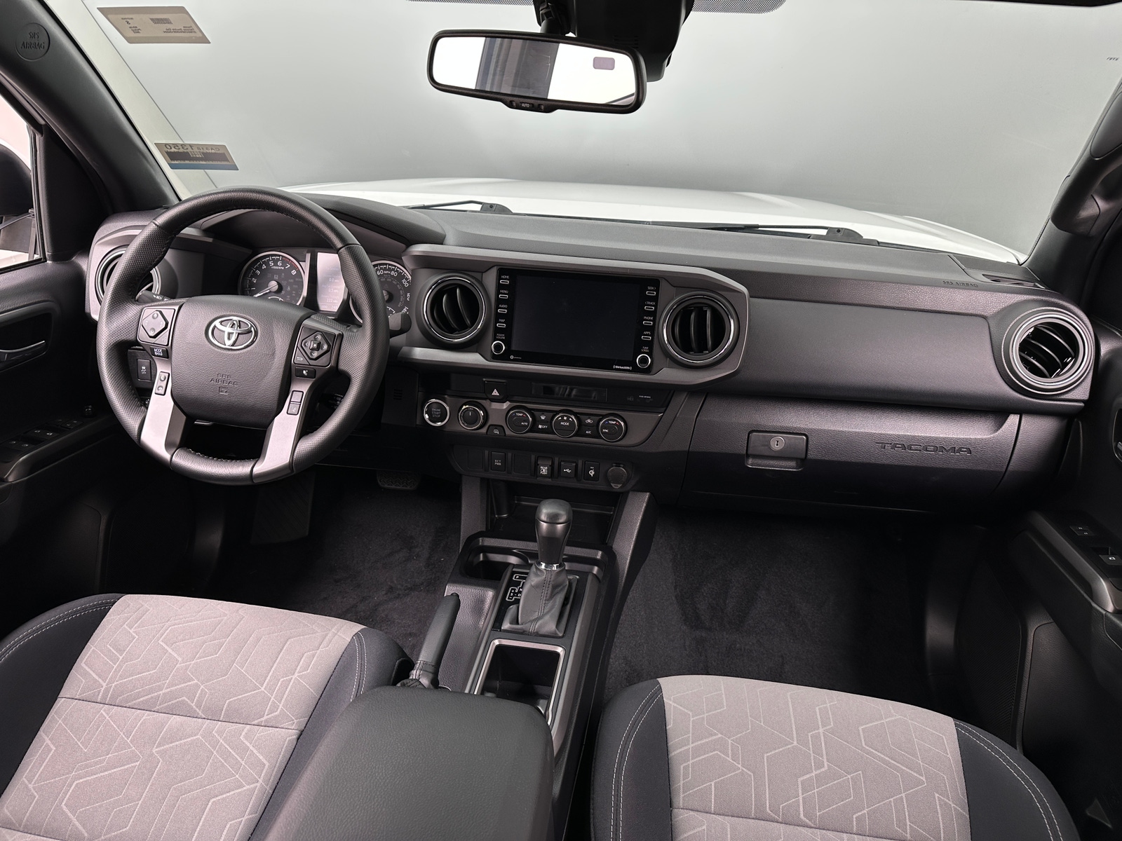Thumbnail: 2022 Toyota Tacoma - 3