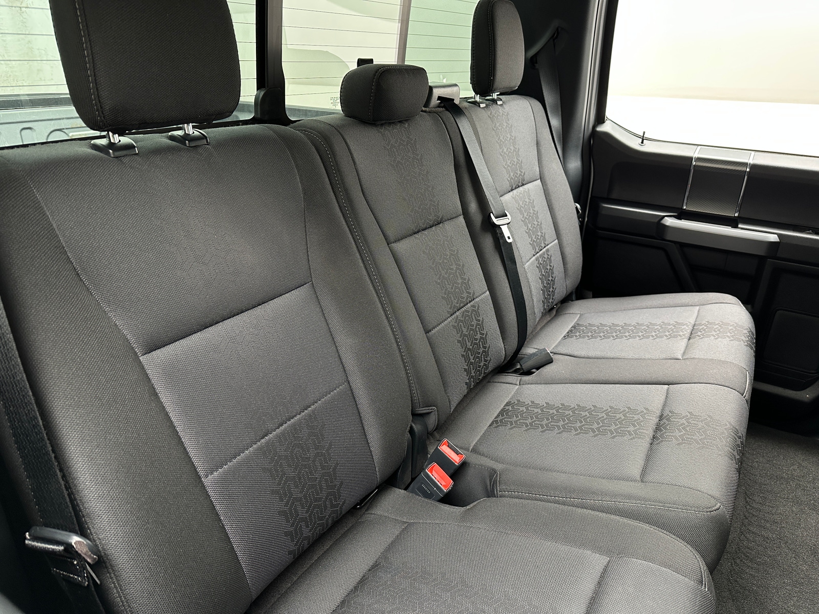 Thumbnail: 2020 Ford Econoline - 6