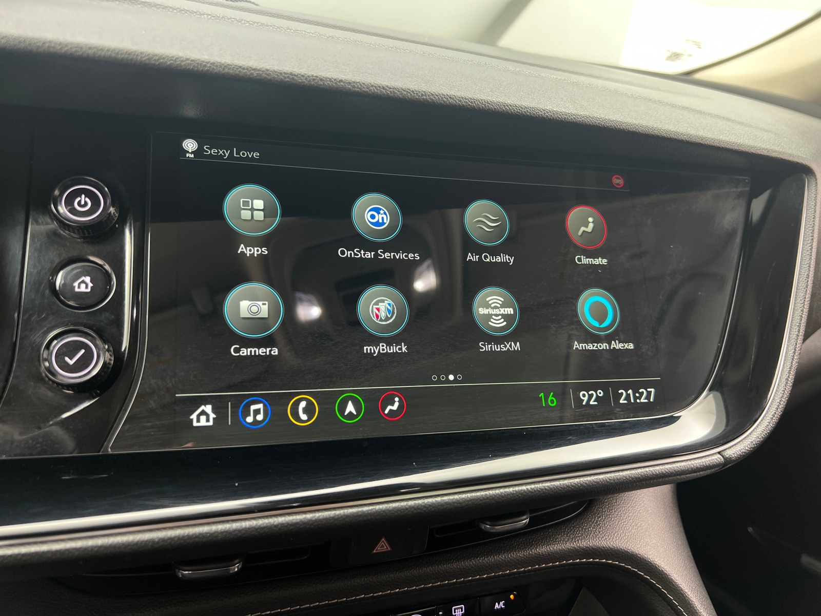 Thumbnail: 2022 Buick Envision - 3