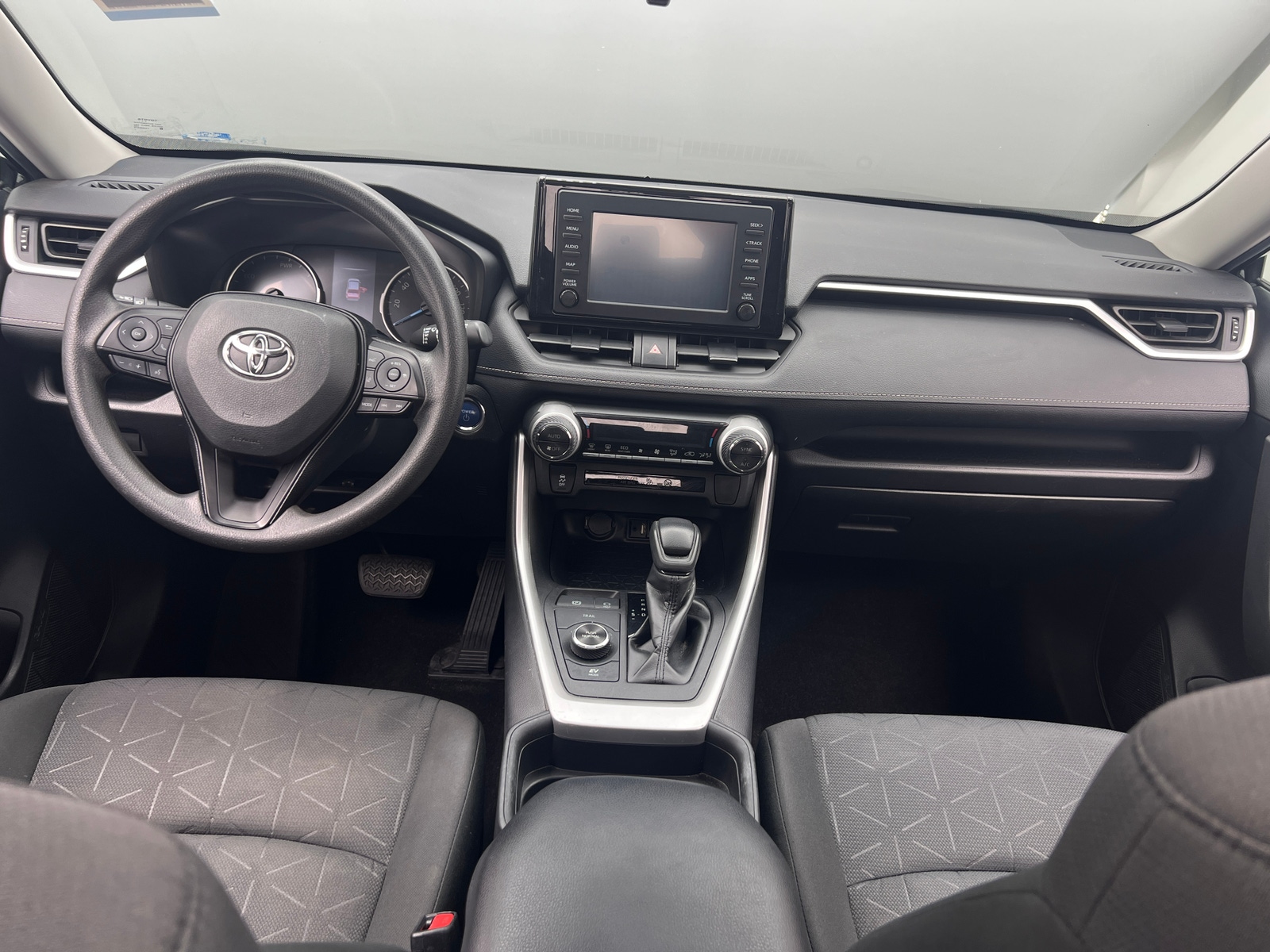 Thumbnail: 2019 Toyota RAV4 - 3
