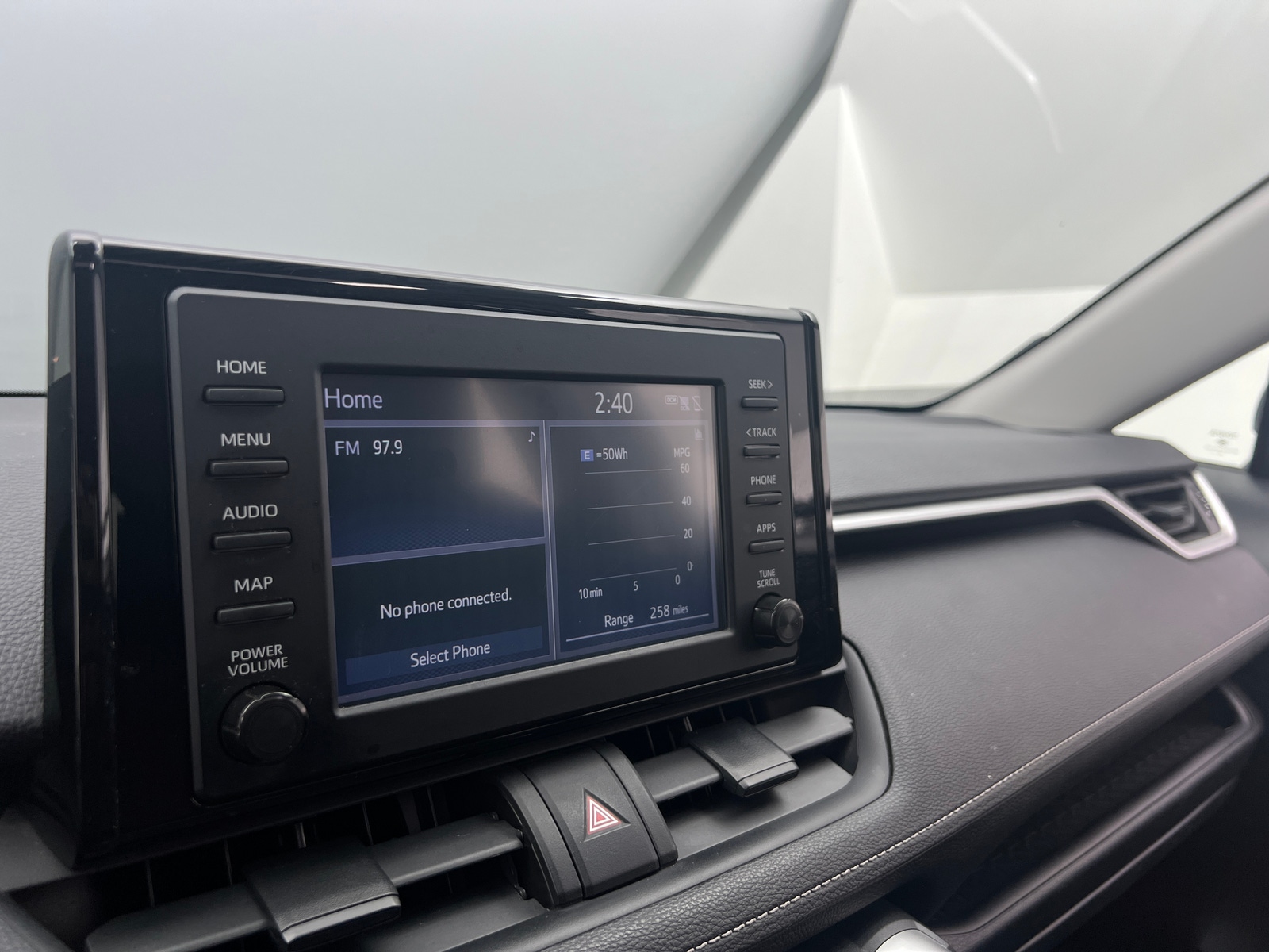 Thumbnail: 2019 Toyota RAV4 - 4