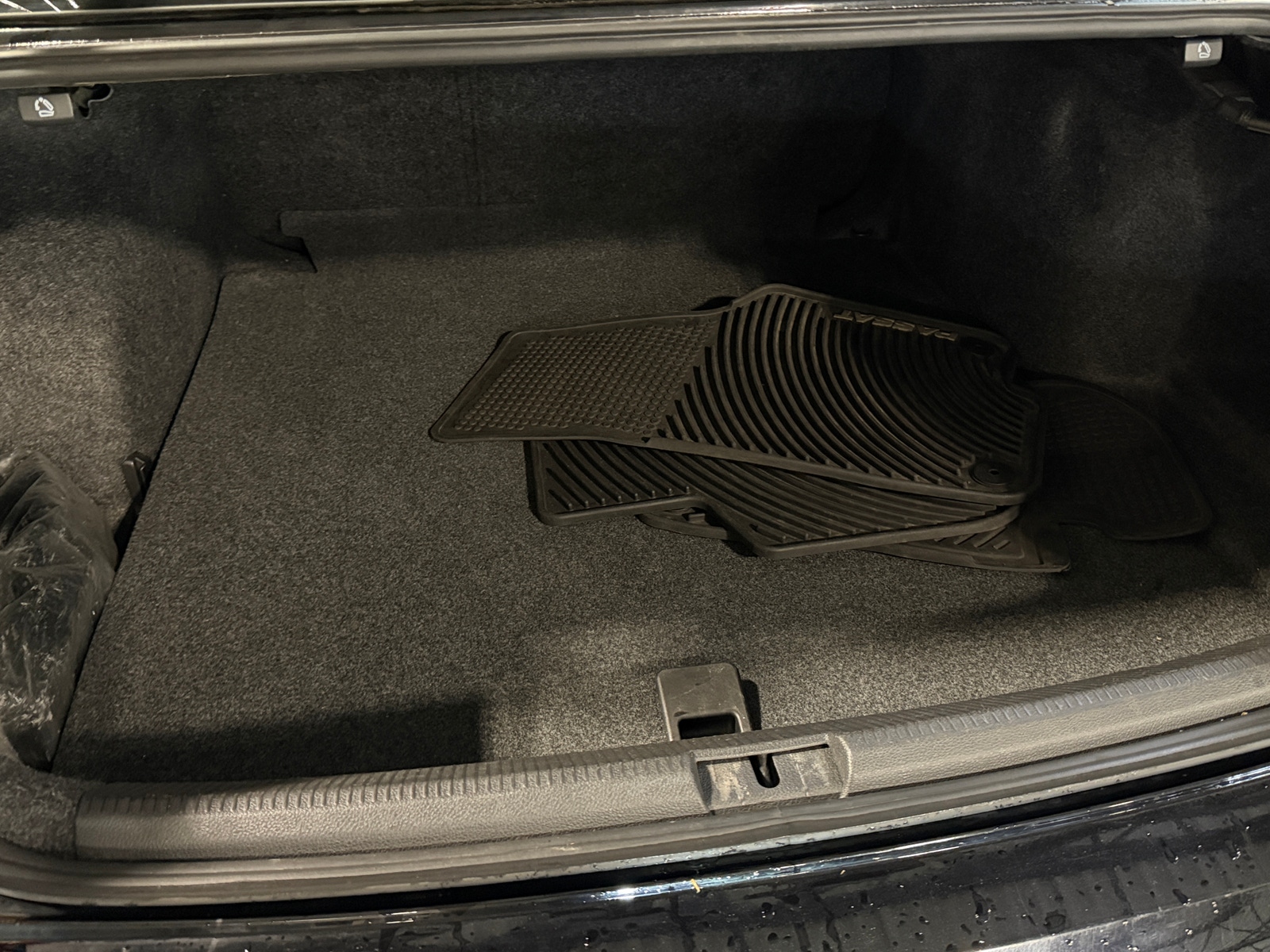 Thumbnail: 2016 Volkswagen Passat - 6