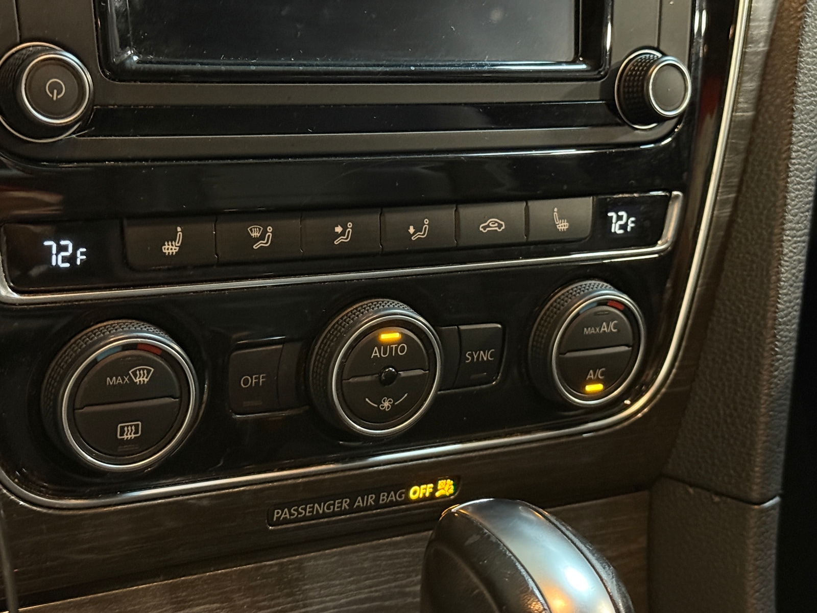 Thumbnail: 2016 Volkswagen Passat - 3