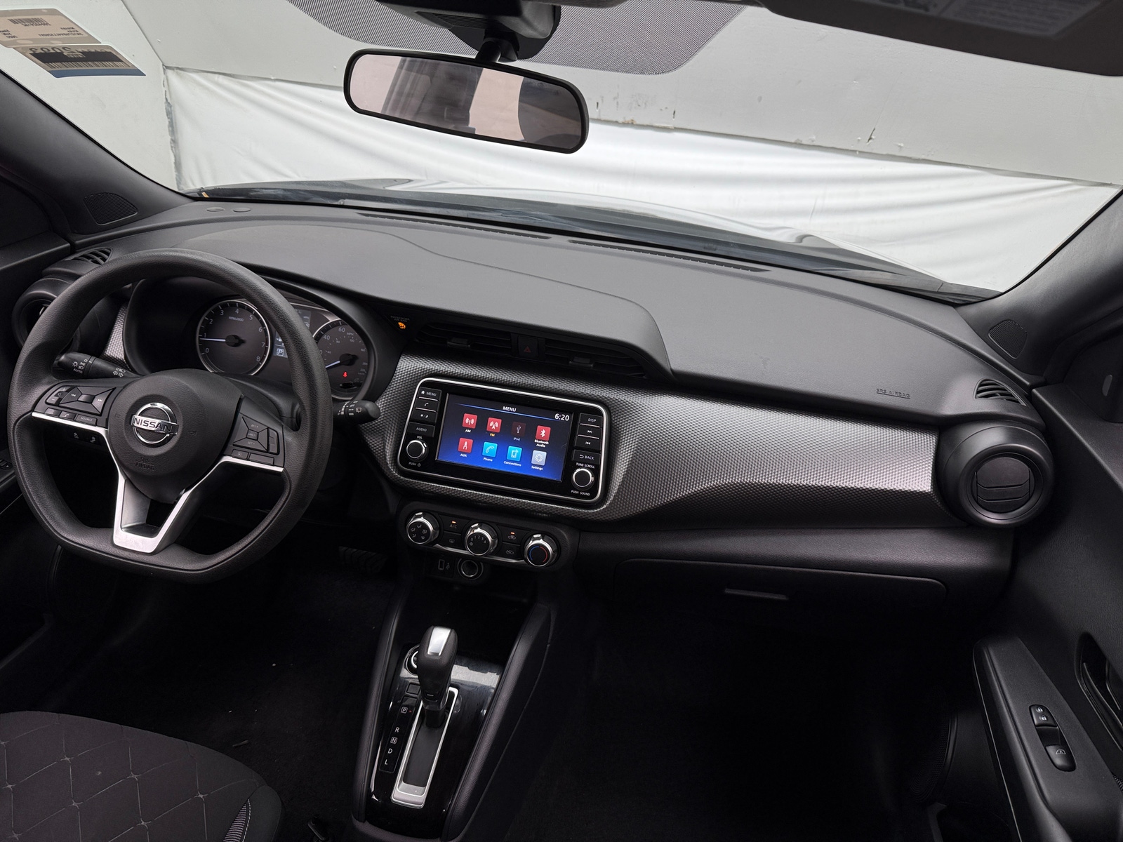 Thumbnail: 2020 Nissan Kicks - 3