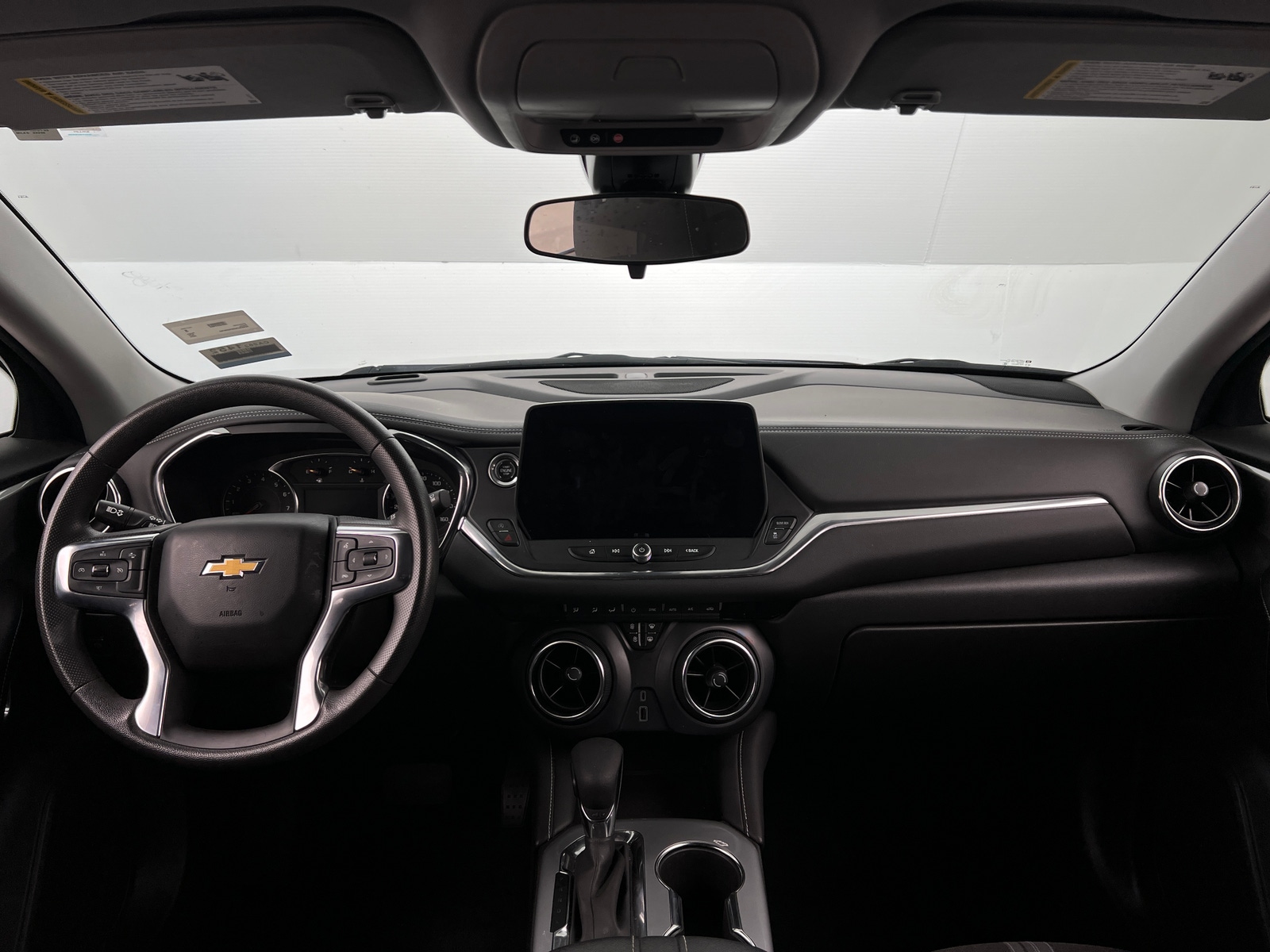 Thumbnail: 2023 Chevrolet Blazer - 3