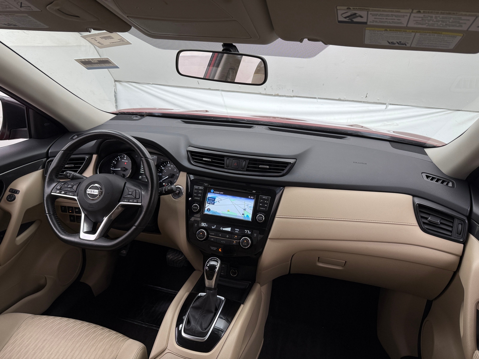 Thumbnail: 2017 Nissan Rogue - 3