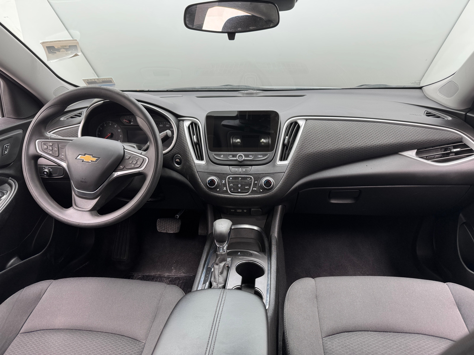 Thumbnail: 2023 Chevrolet Malibu - 3