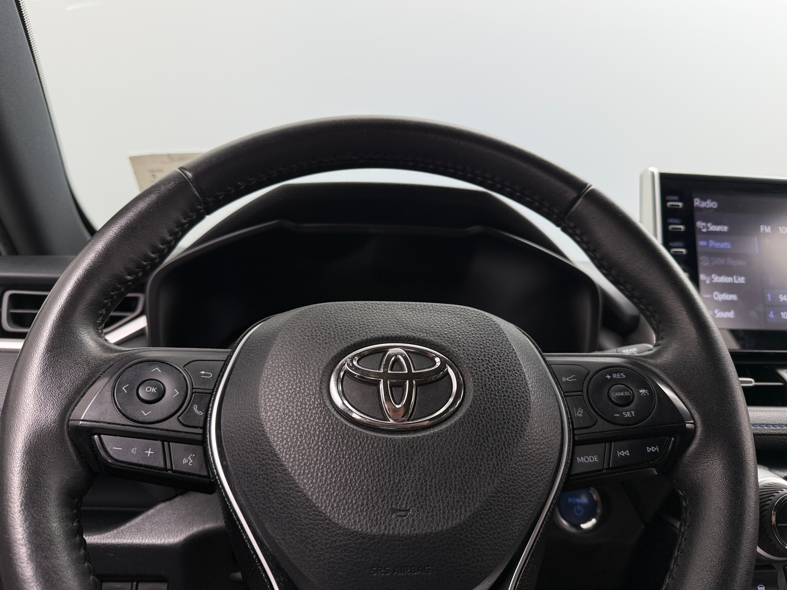 Thumbnail: 2022 Toyota RAV4 - 4