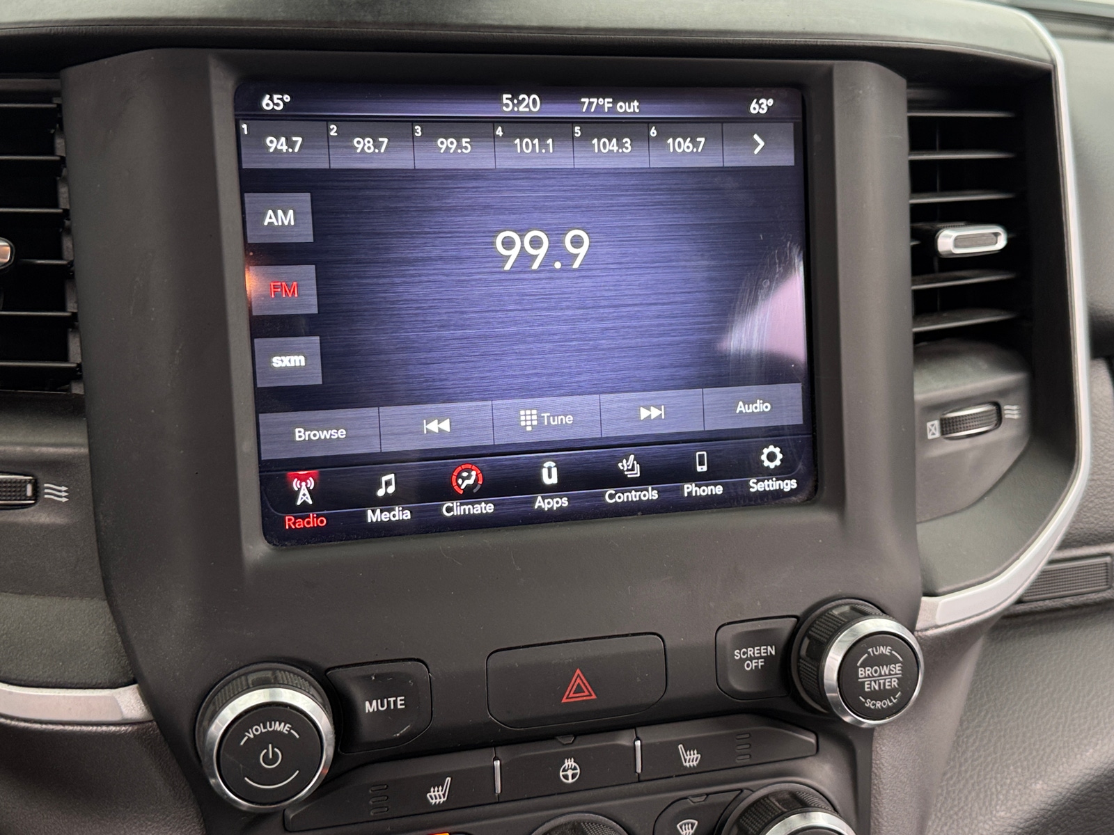 Thumbnail: 2020 RAM 1500 - 4