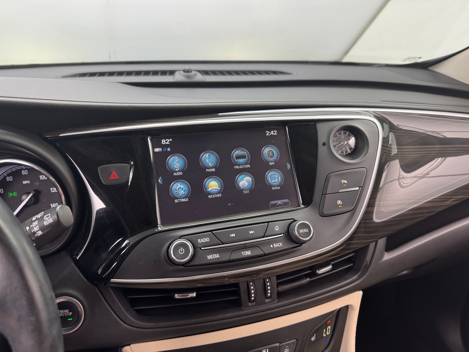 Thumbnail: 2020 Buick Envision - 3