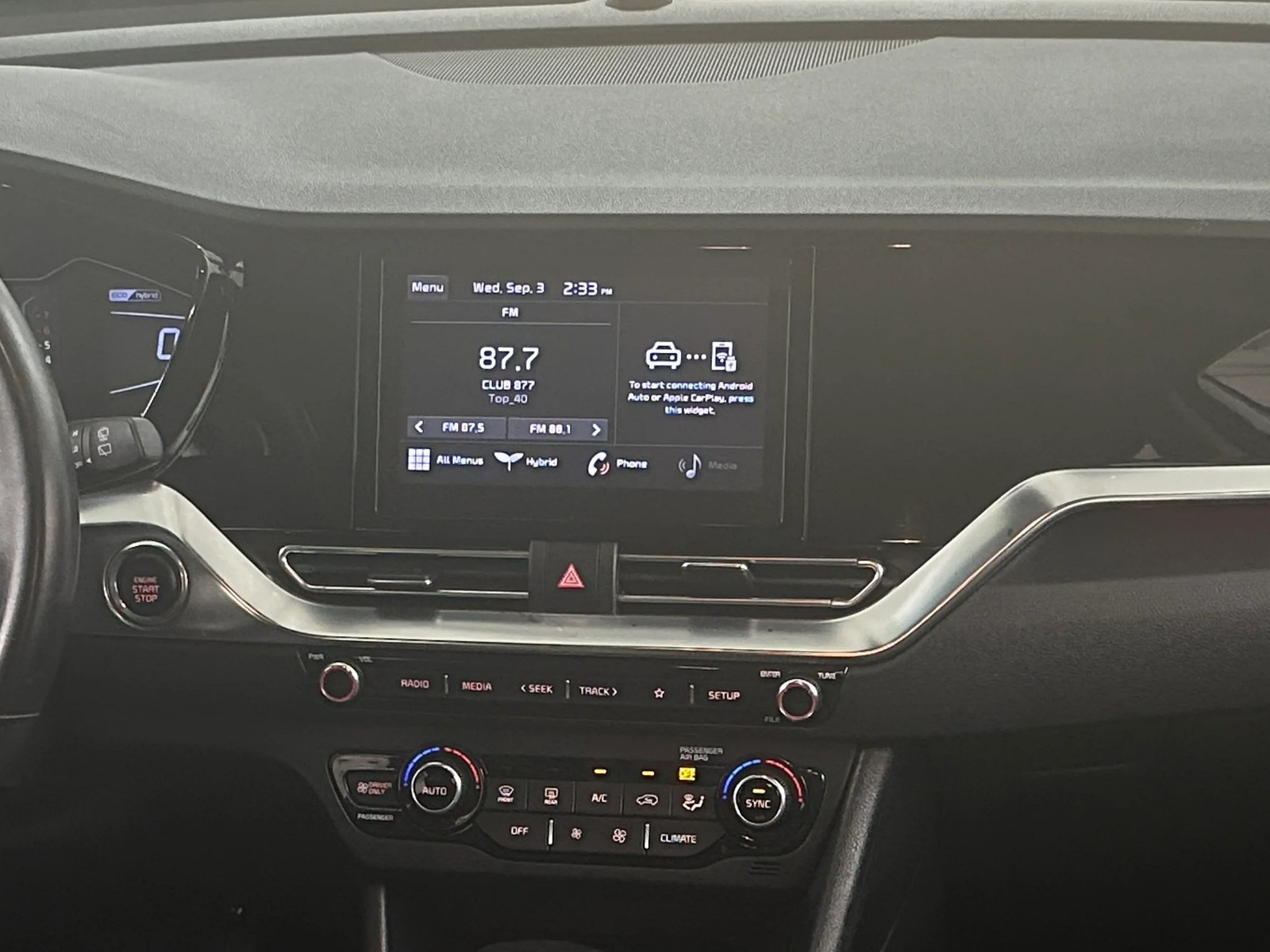 Thumbnail: 2022 Kia Niro - 3