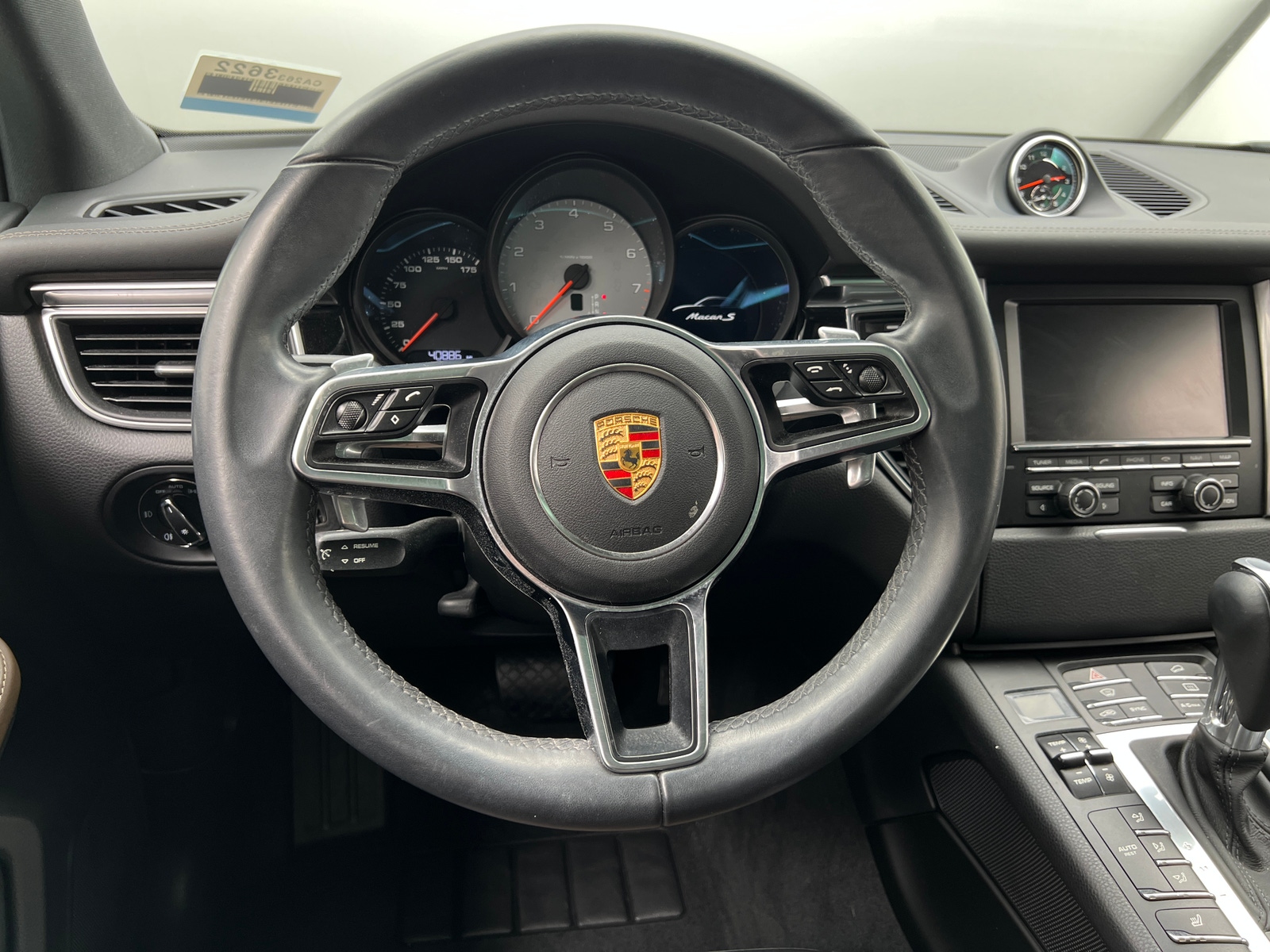 Thumbnail: 2015 Porsche Macan - 4