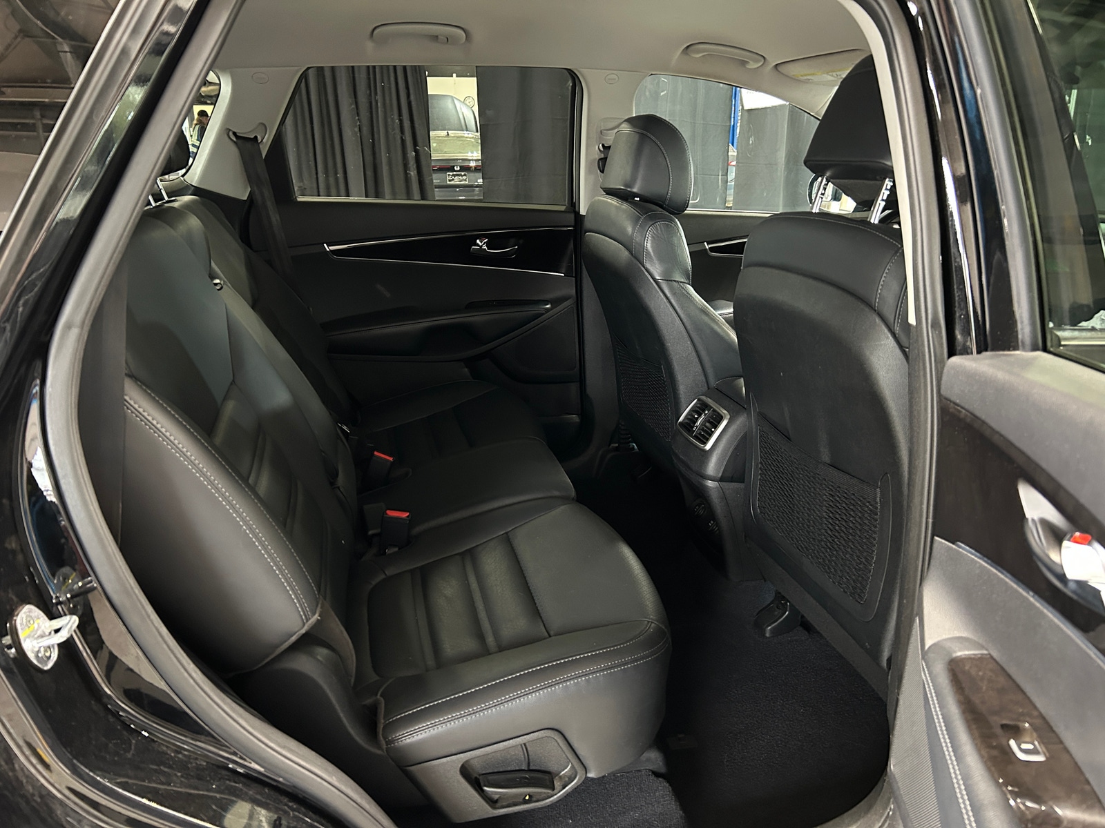 Thumbnail: 2017 Kia Sorento - 6